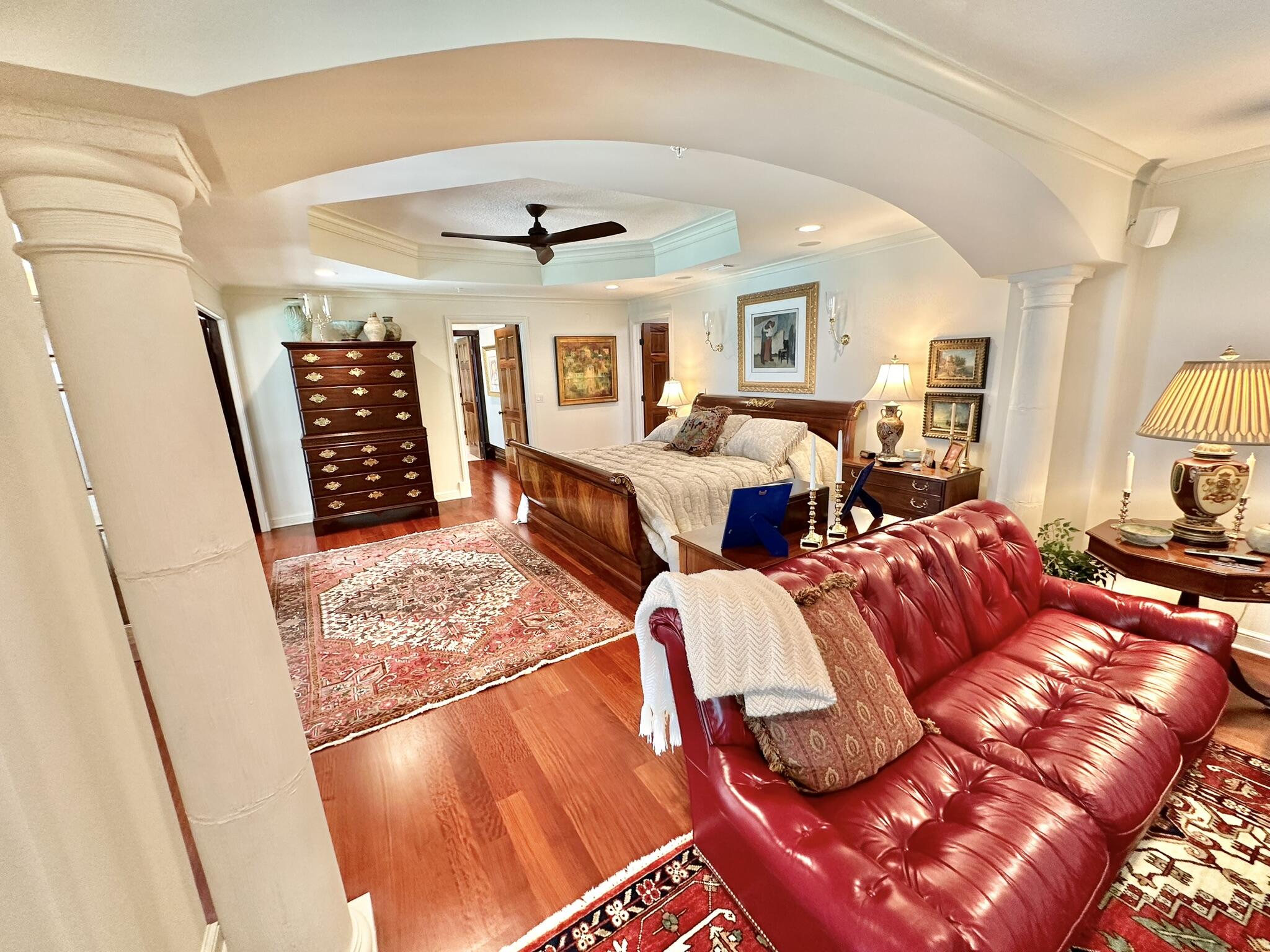 main property photo 17