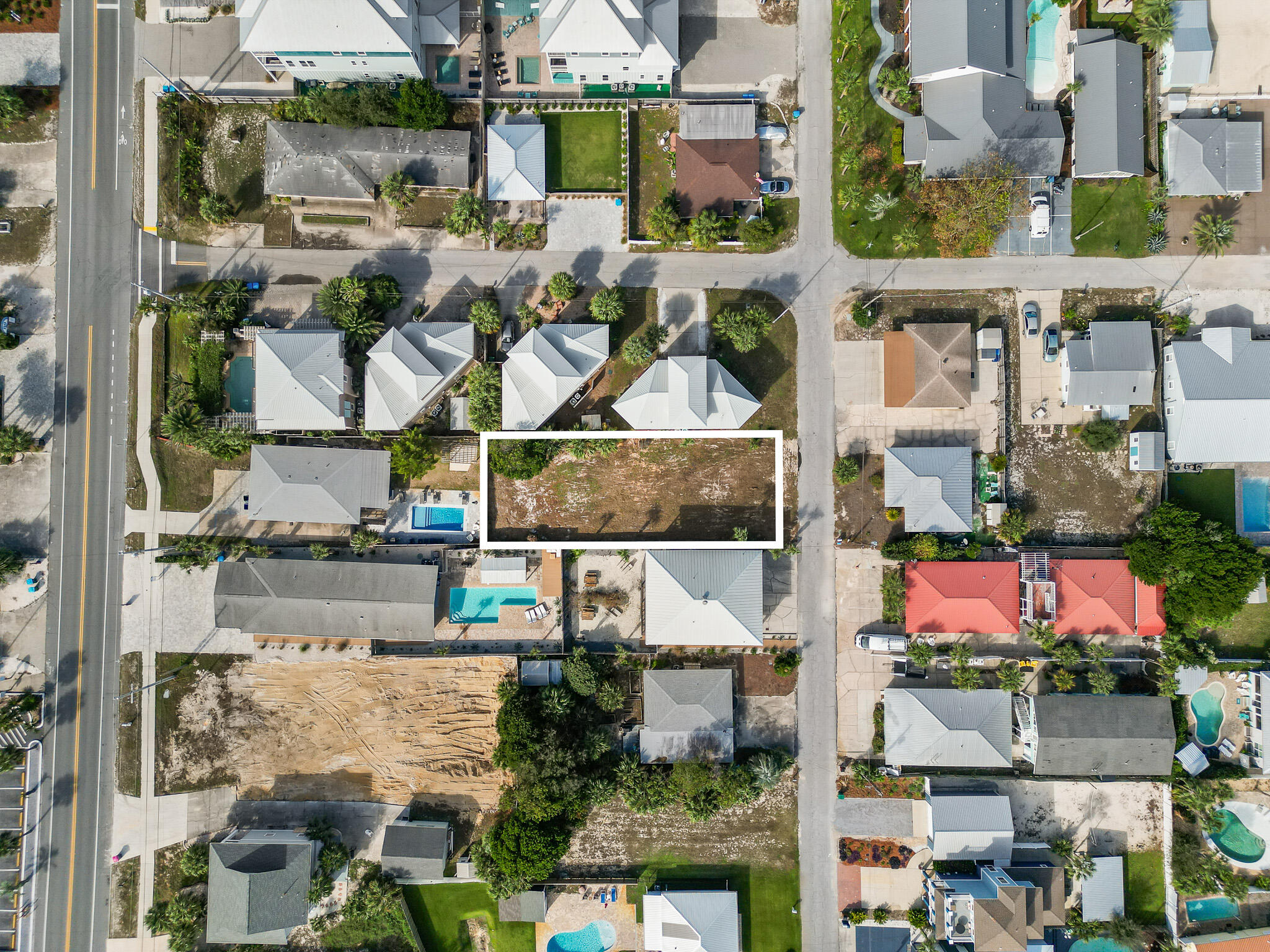 main property photo 17