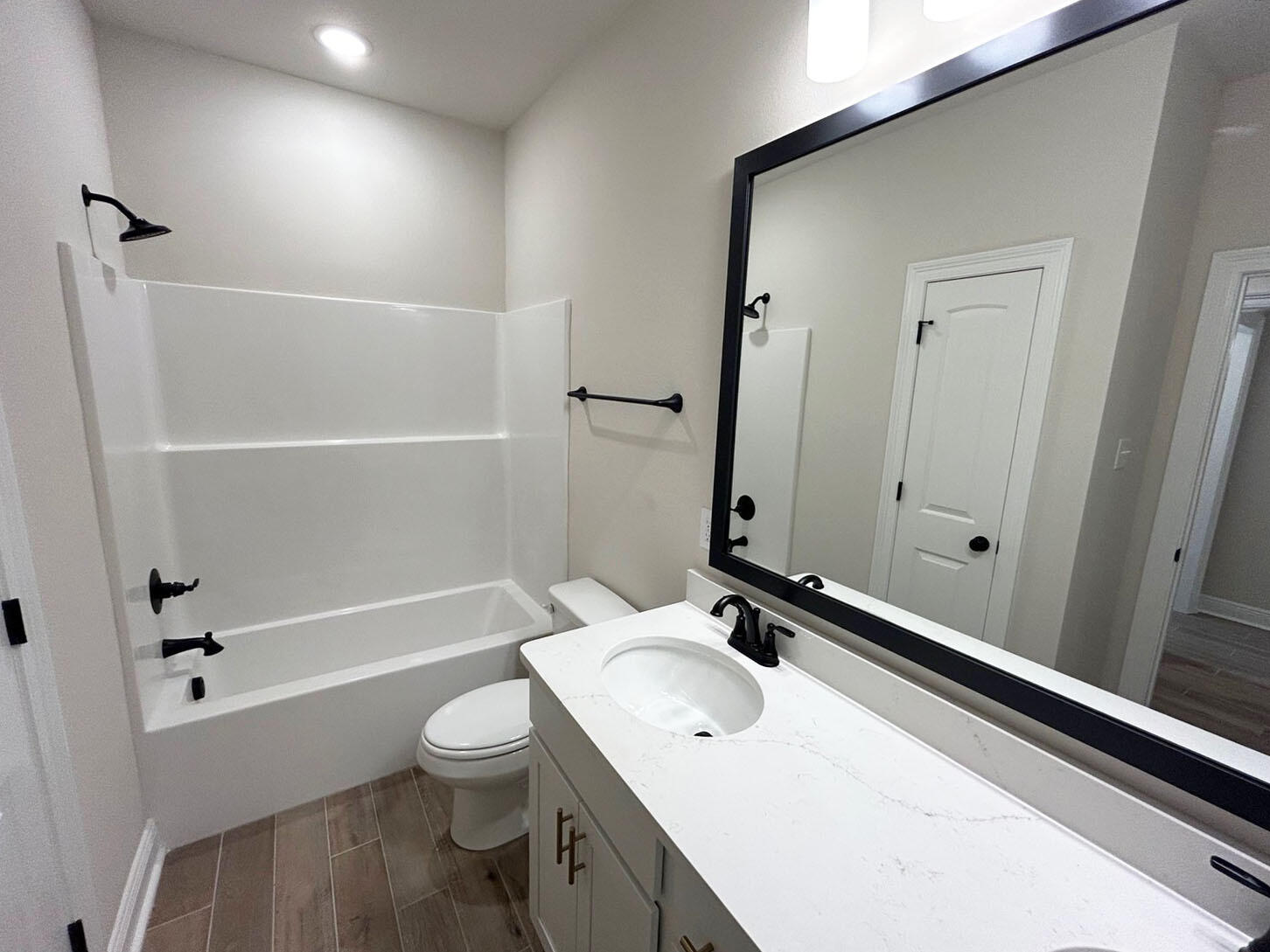 property viewer photo 17