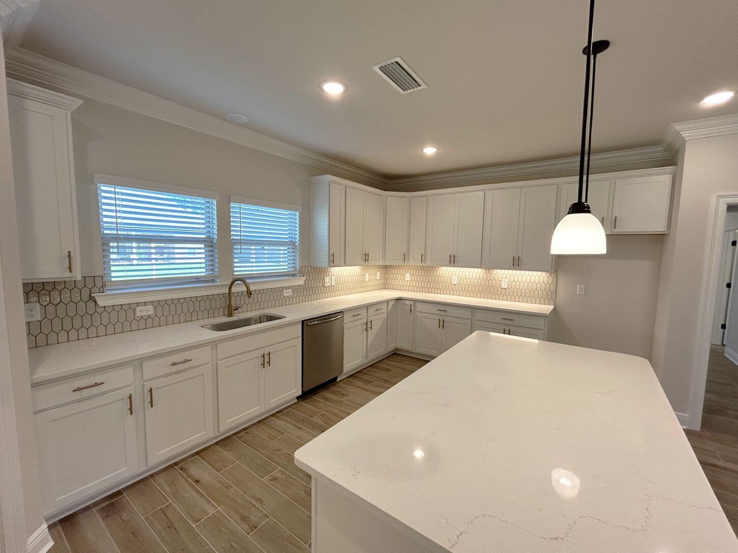 property viewer photo 3