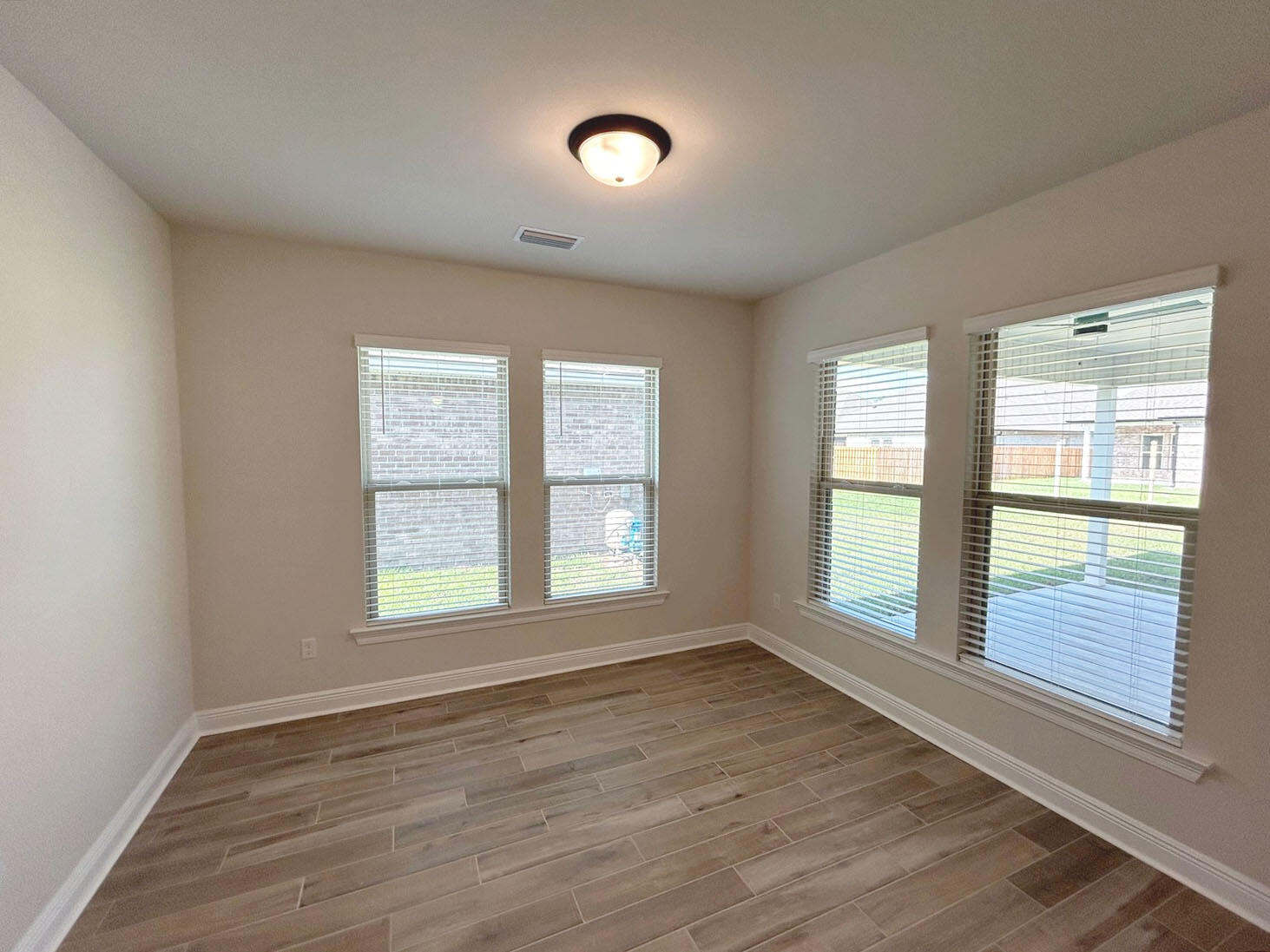 property viewer photo 7