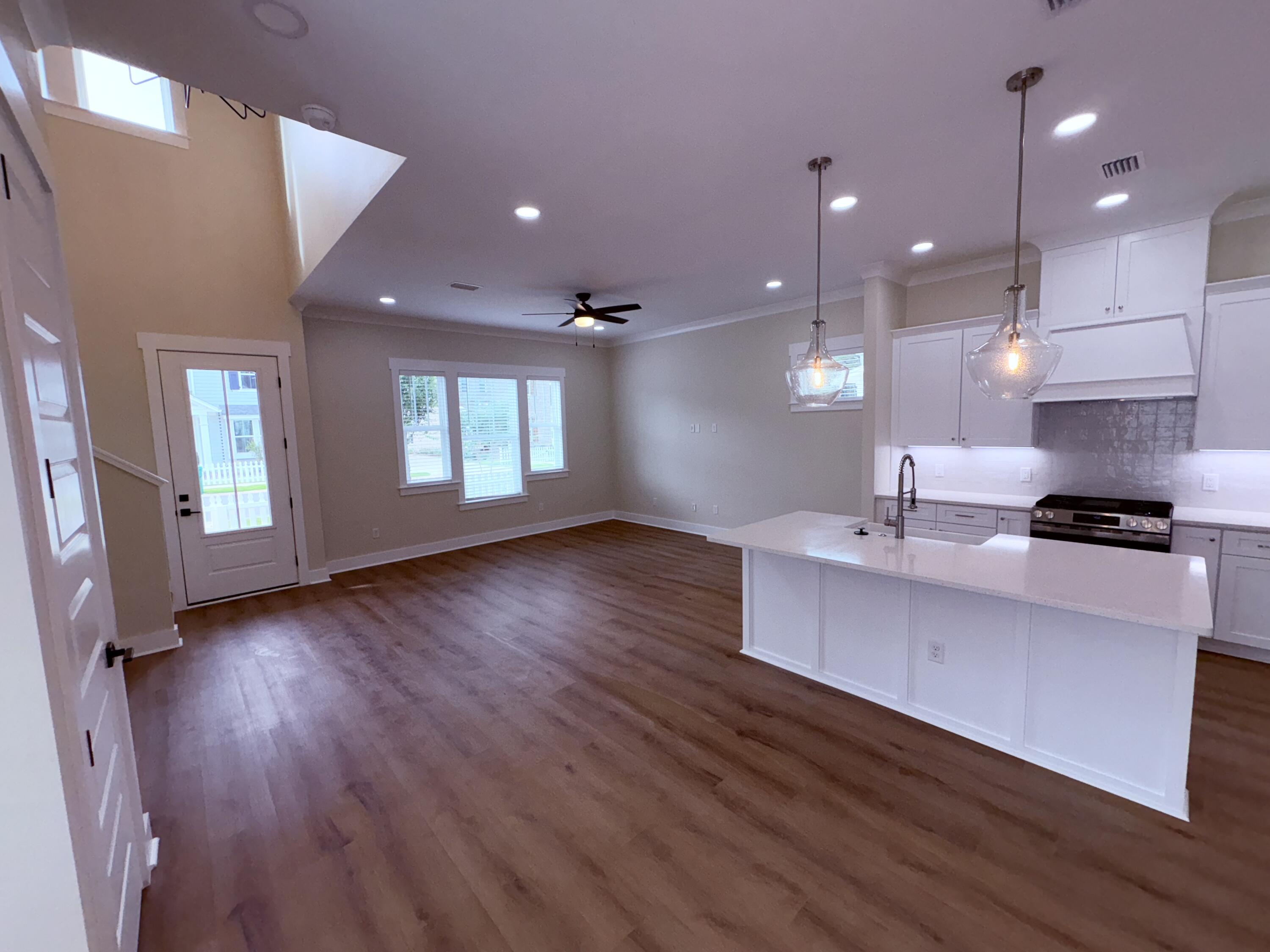 property viewer photo 6