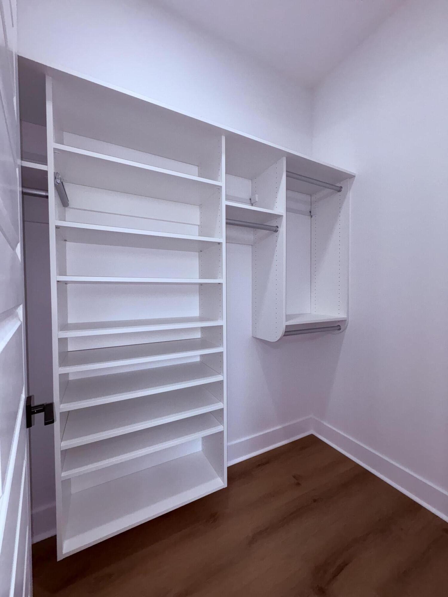 property viewer photo 9