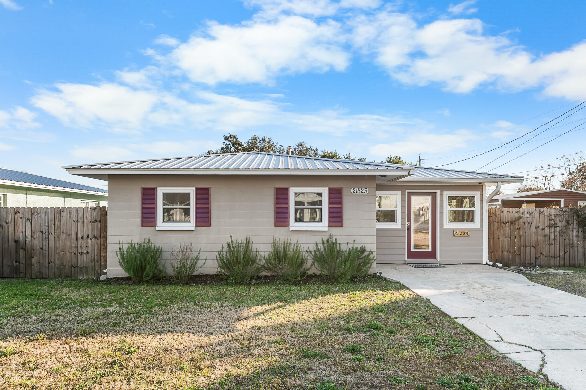 main property photo 43