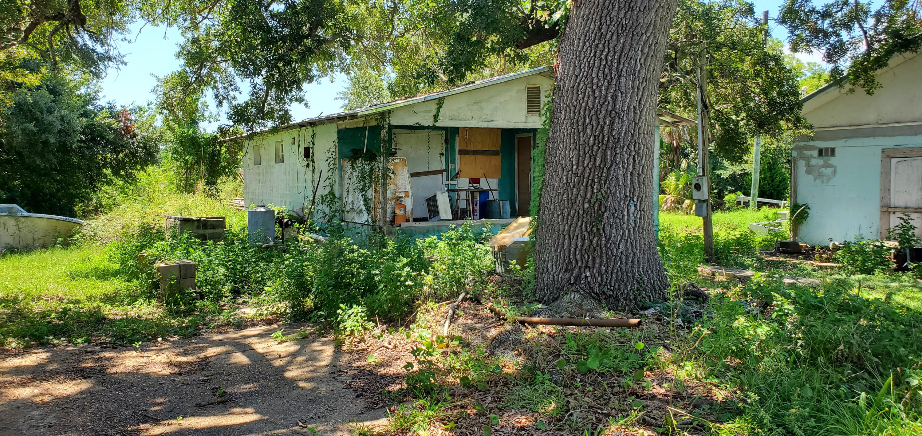 main property photo 16