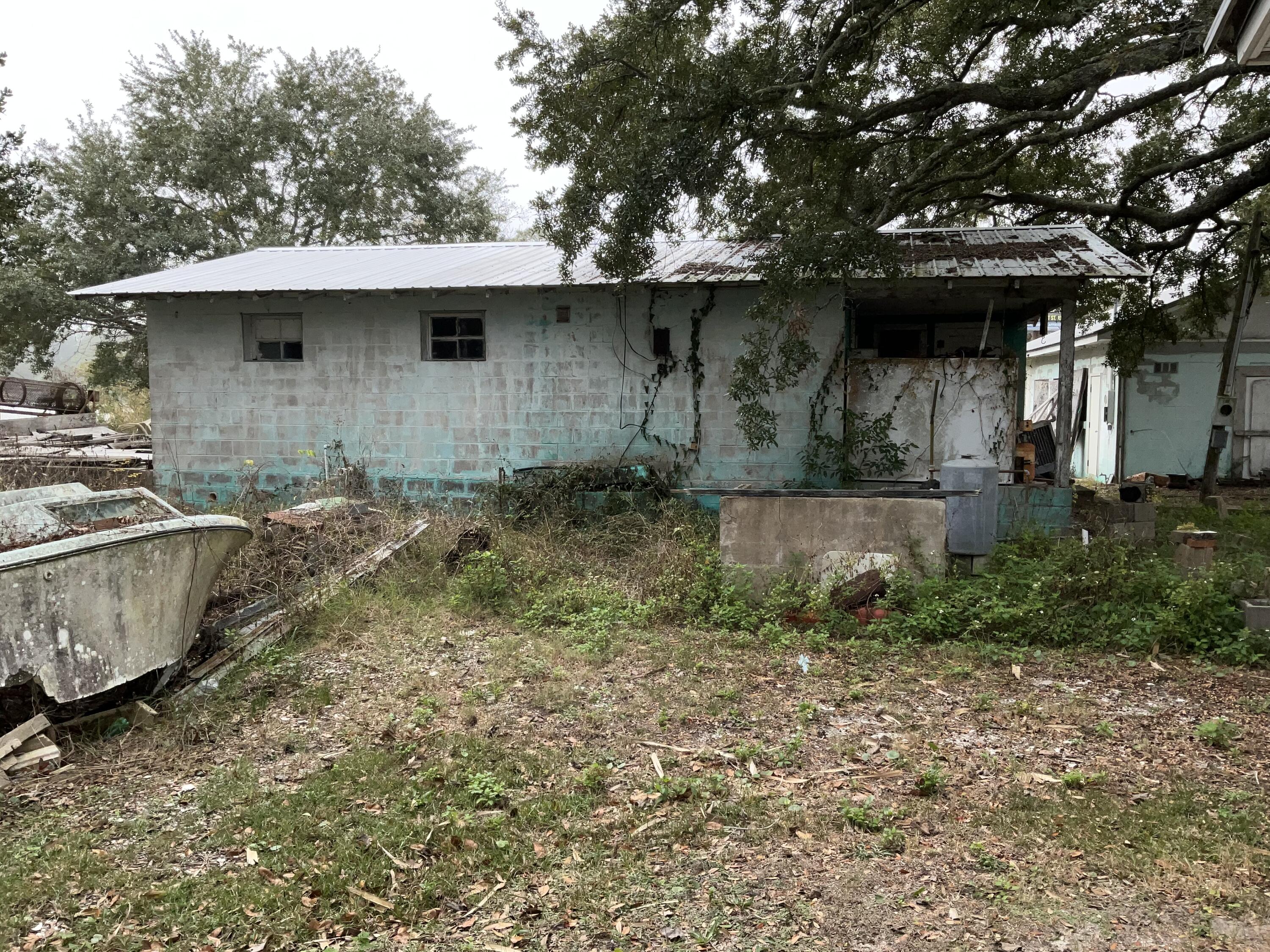 main property photo 8