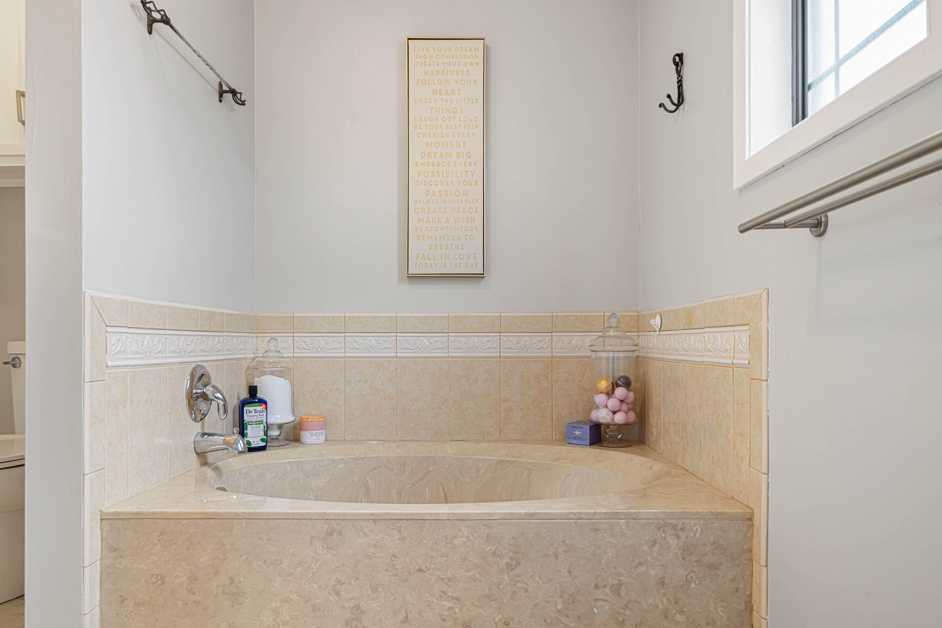 property viewer photo 18