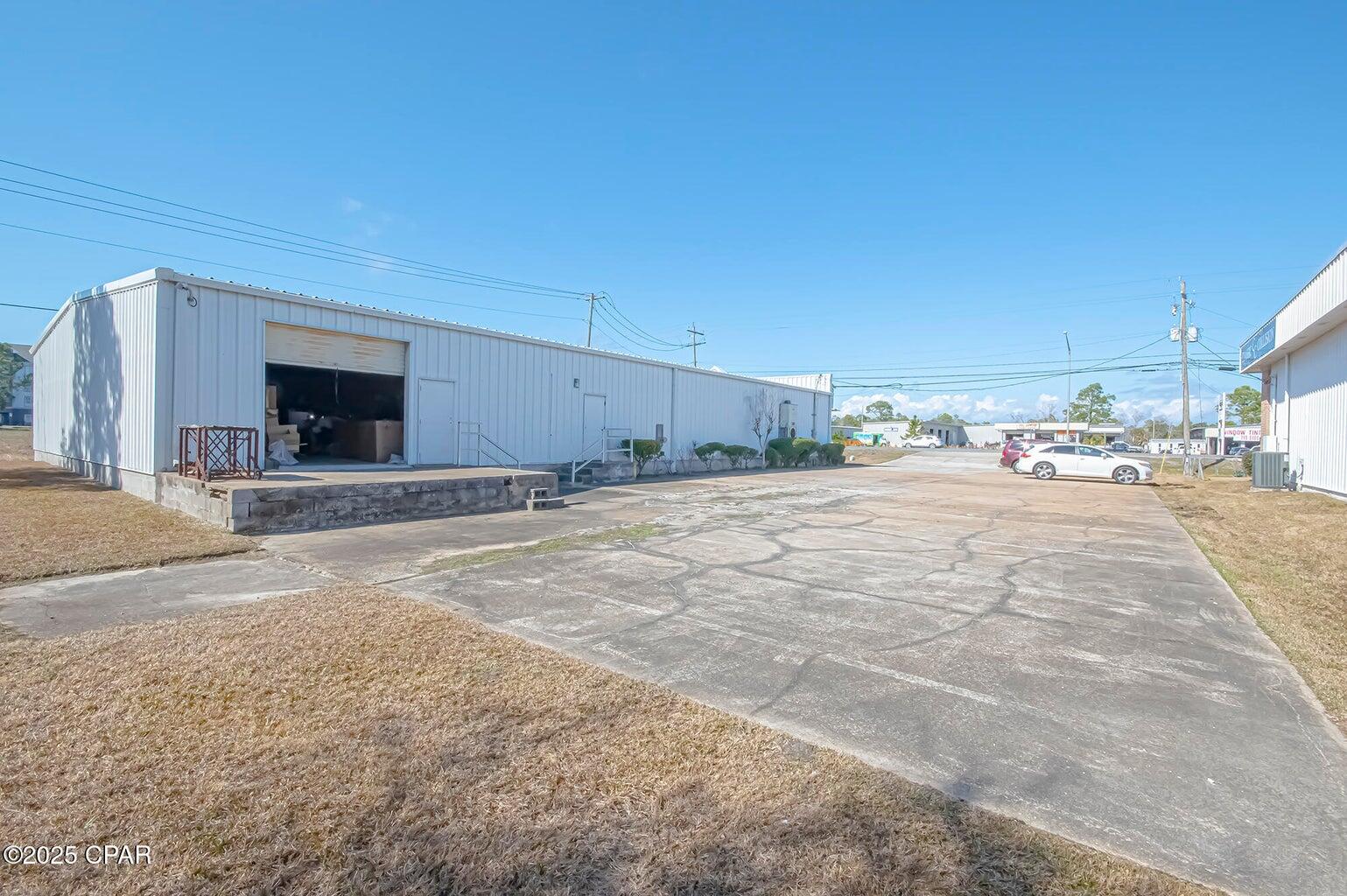 main property photo 11