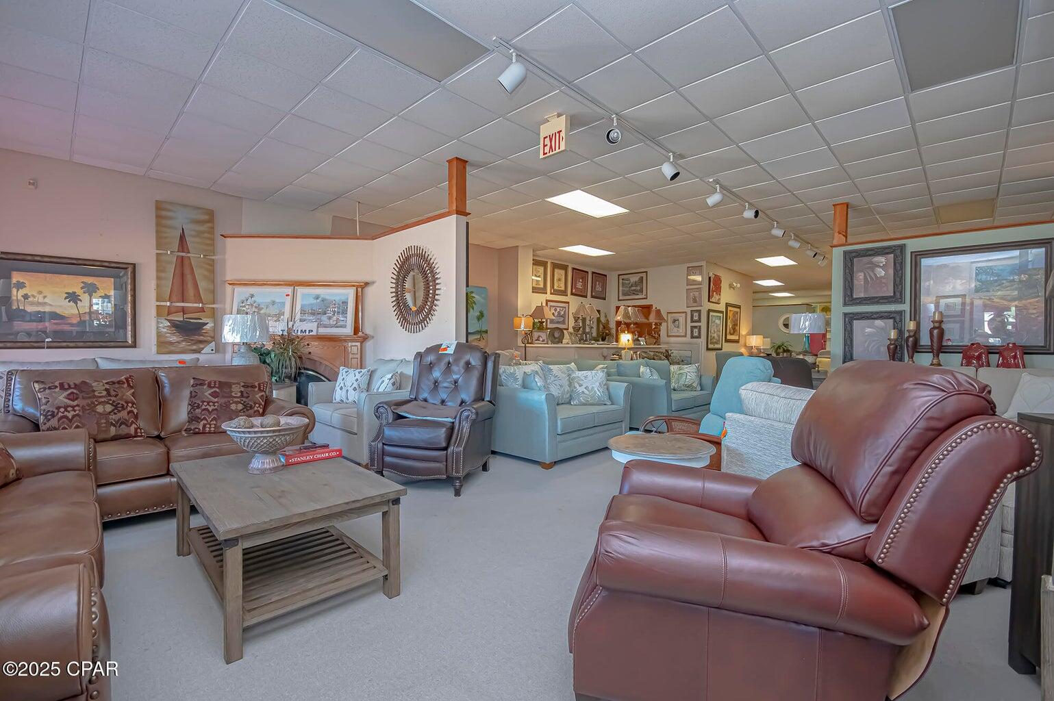 main property photo 25