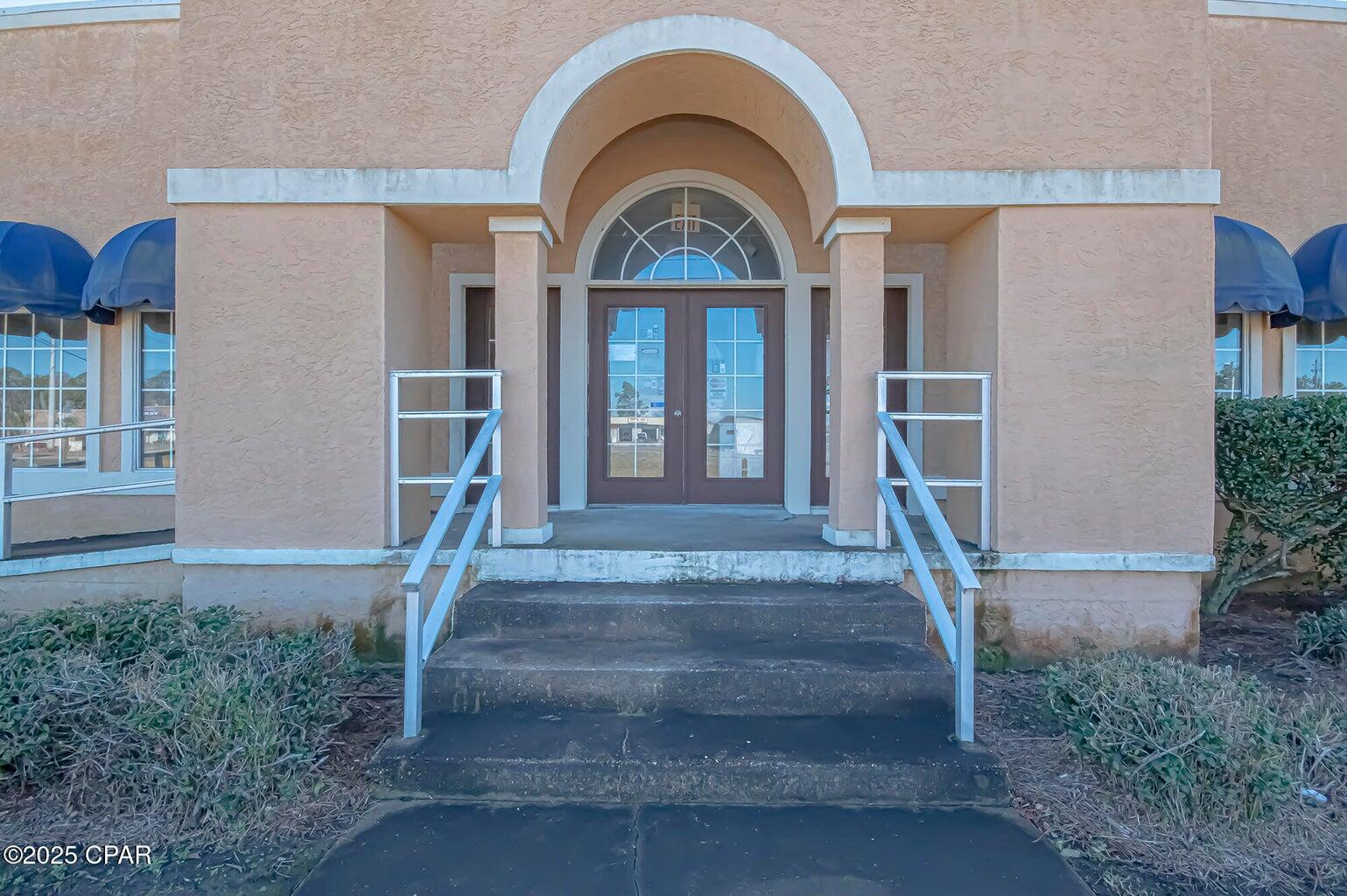 main property photo 9