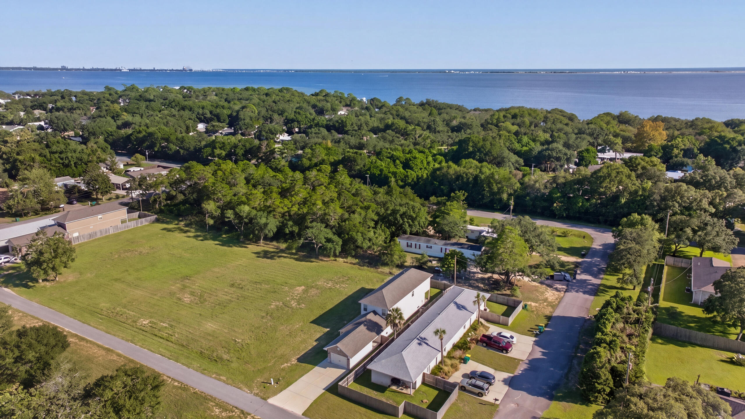 main property photo 23
