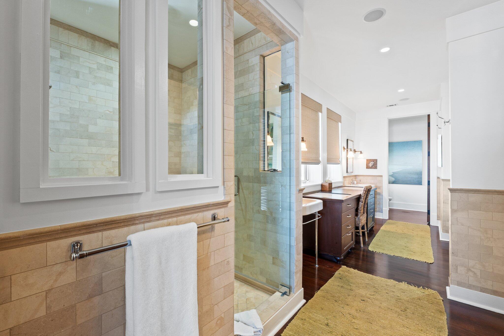 main property photo 79