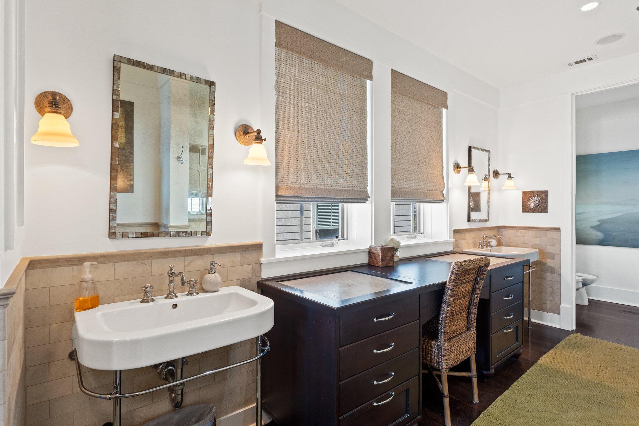 main property photo 81