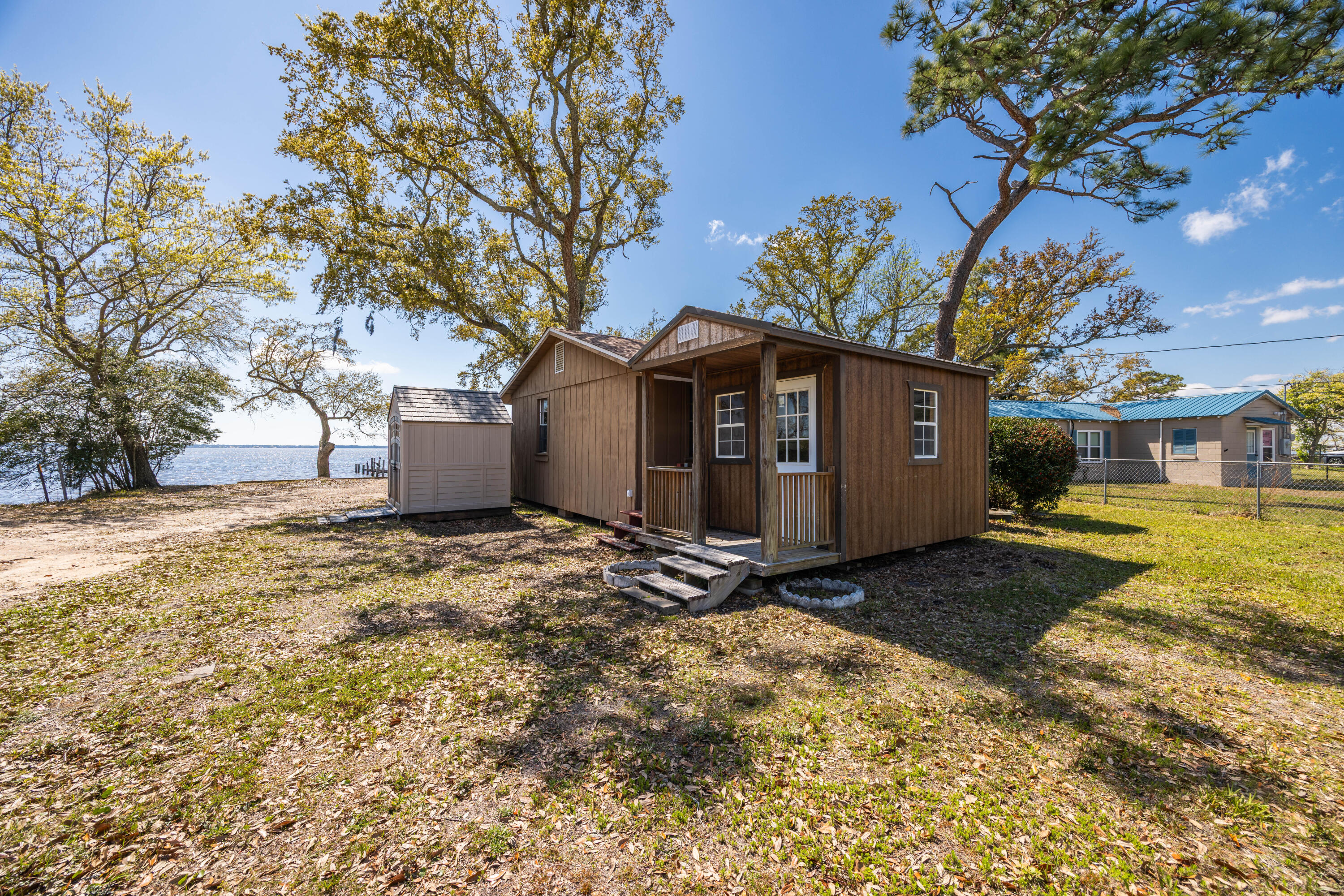 main property photo 11
