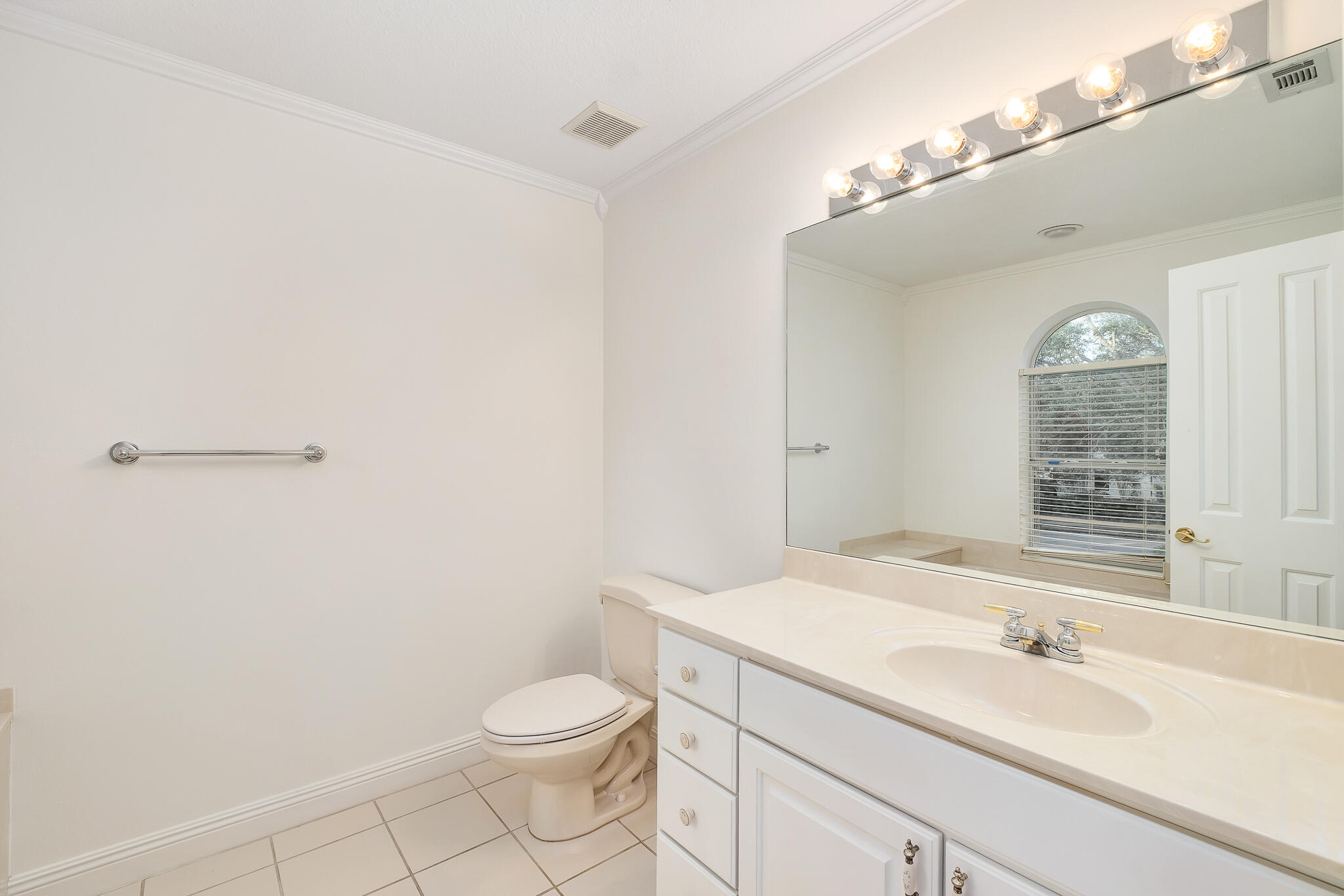 main property photo 65