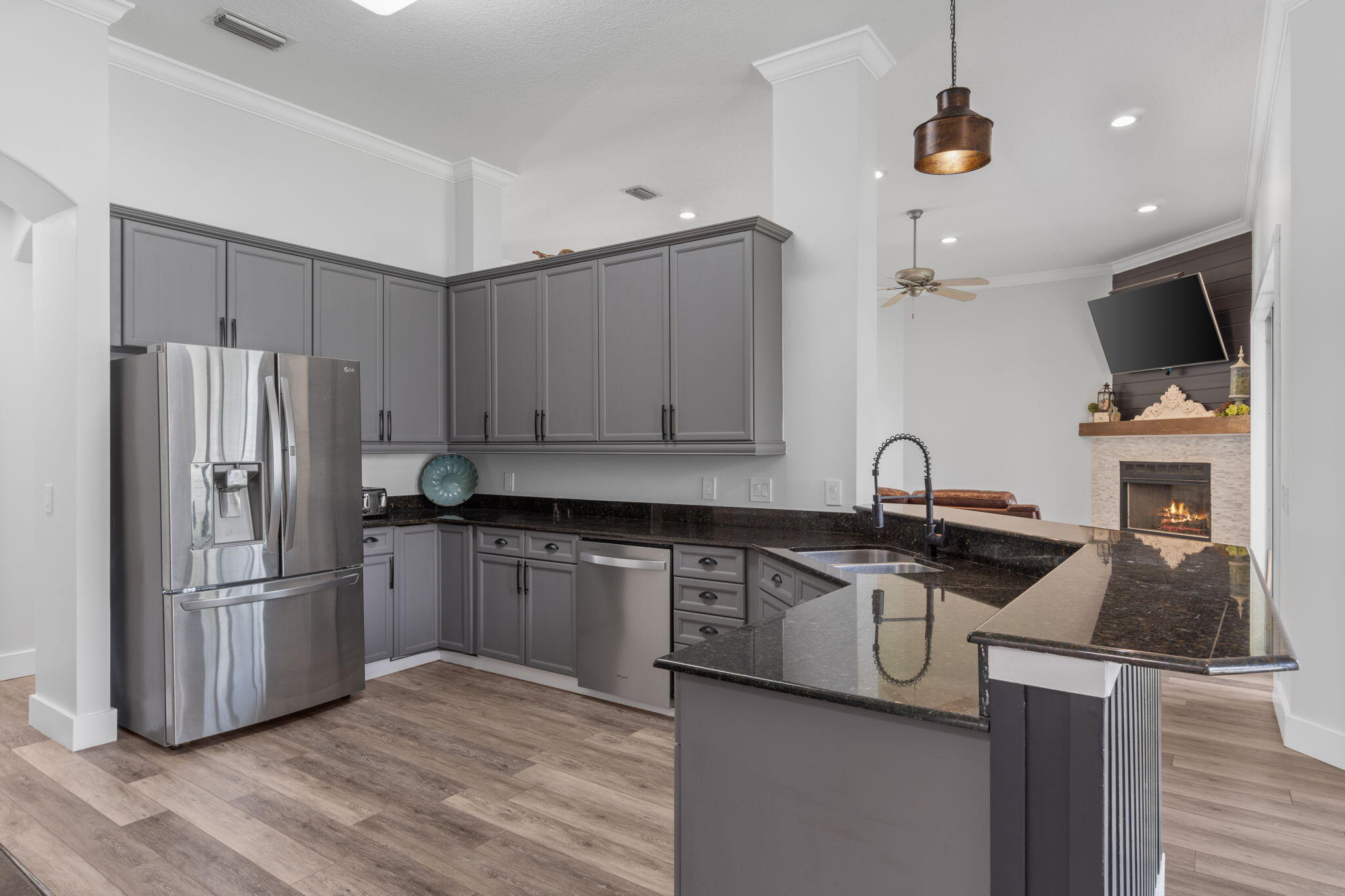 property viewer photo 13