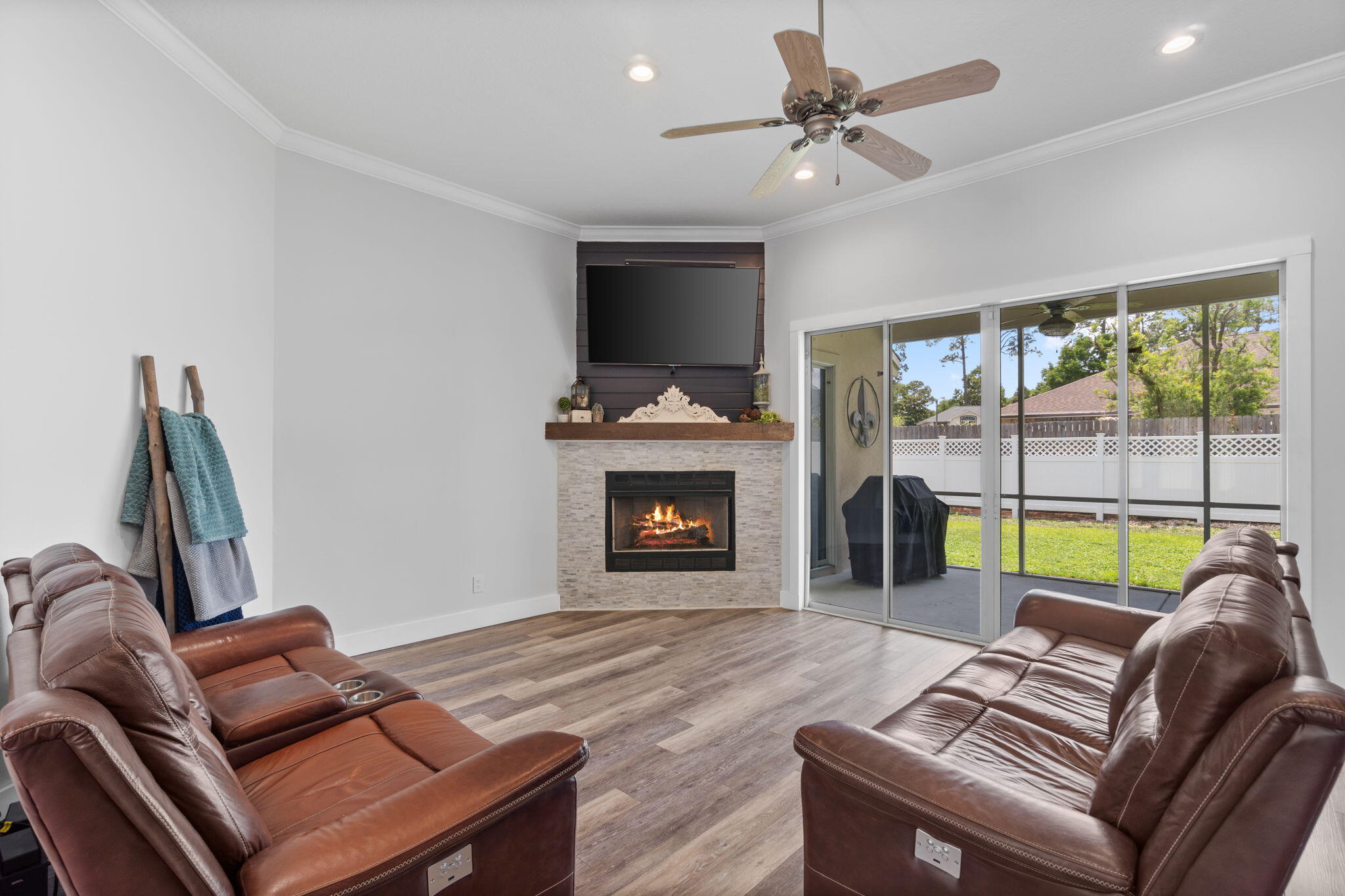 property viewer photo 7