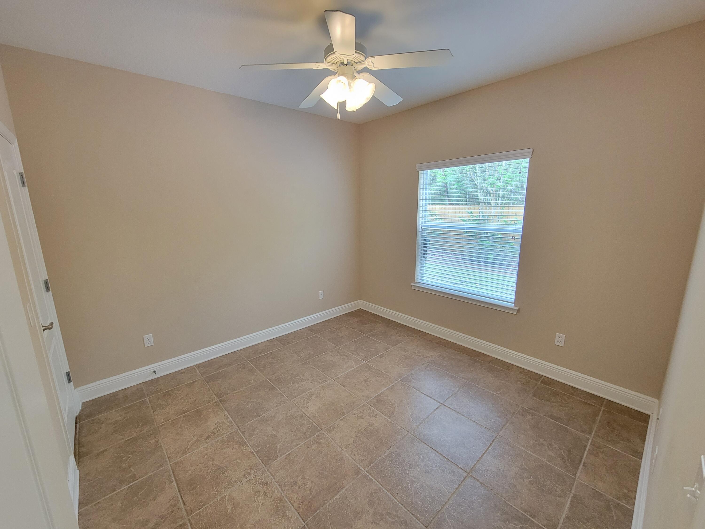 property viewer photo 13