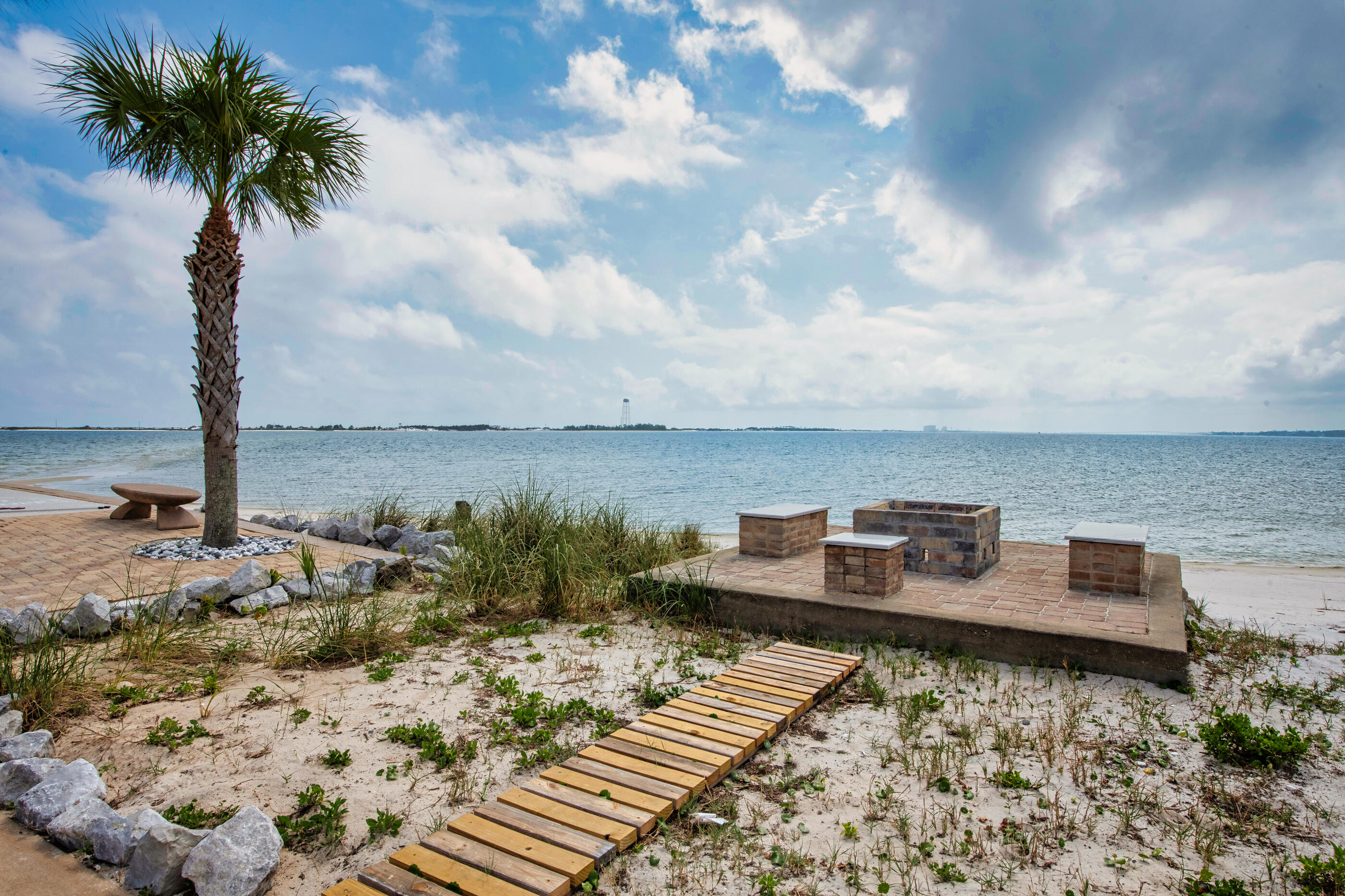 main property photo 109