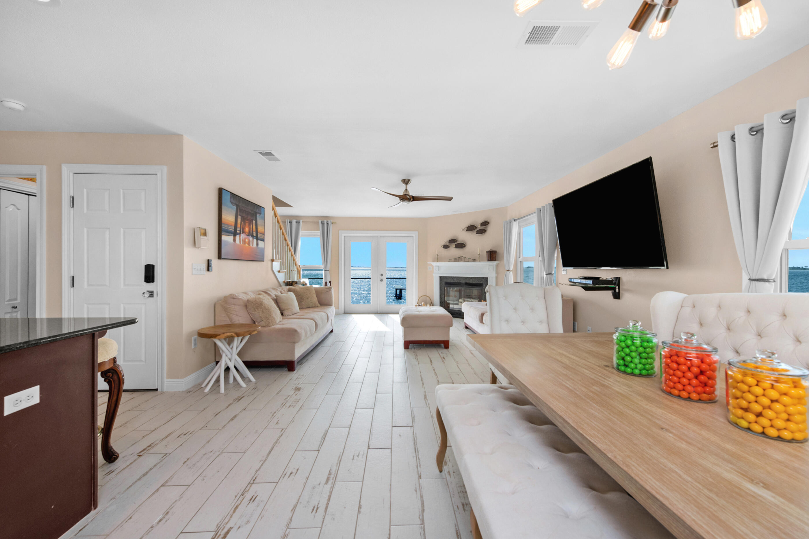 main property photo 79
