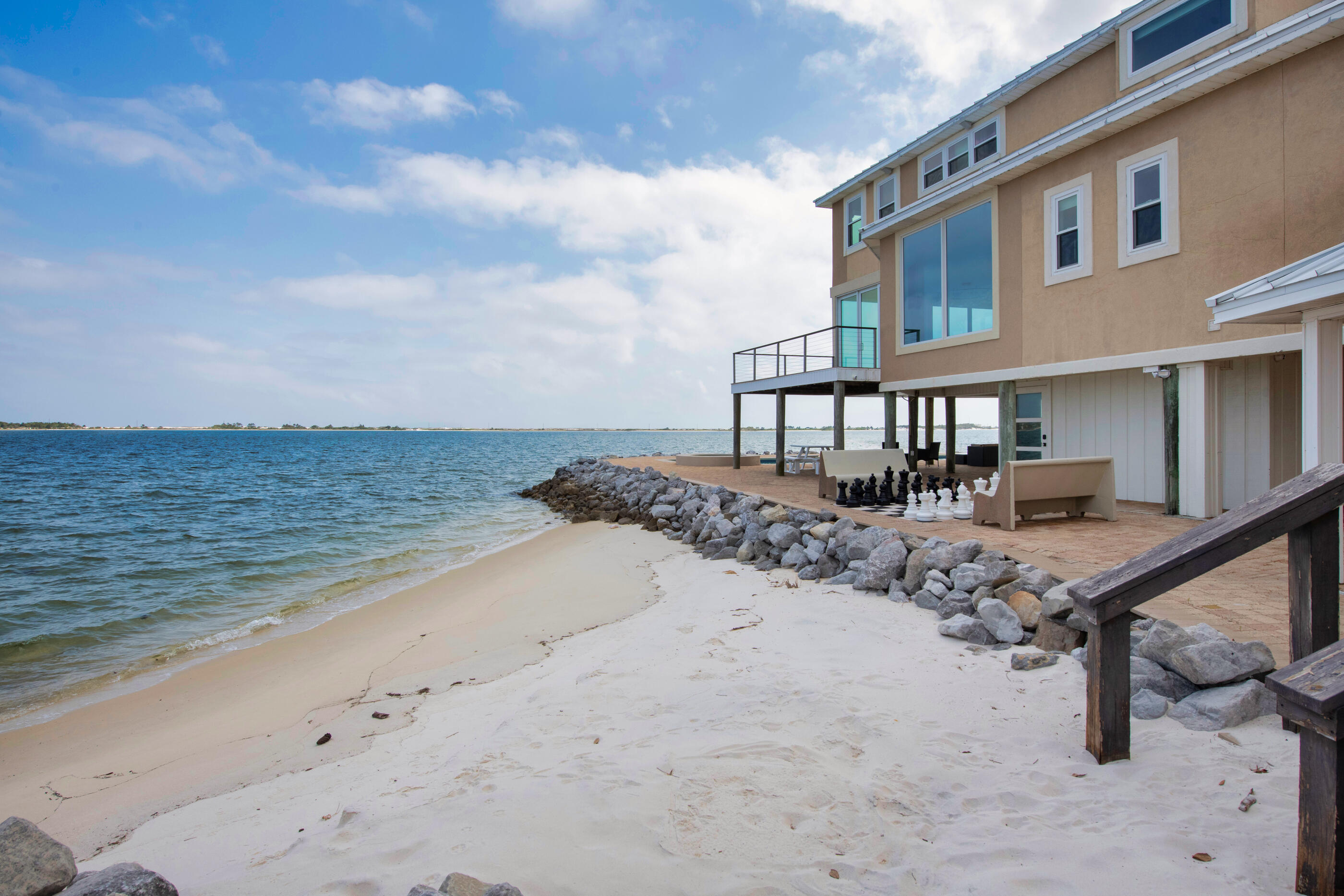 main property photo 94