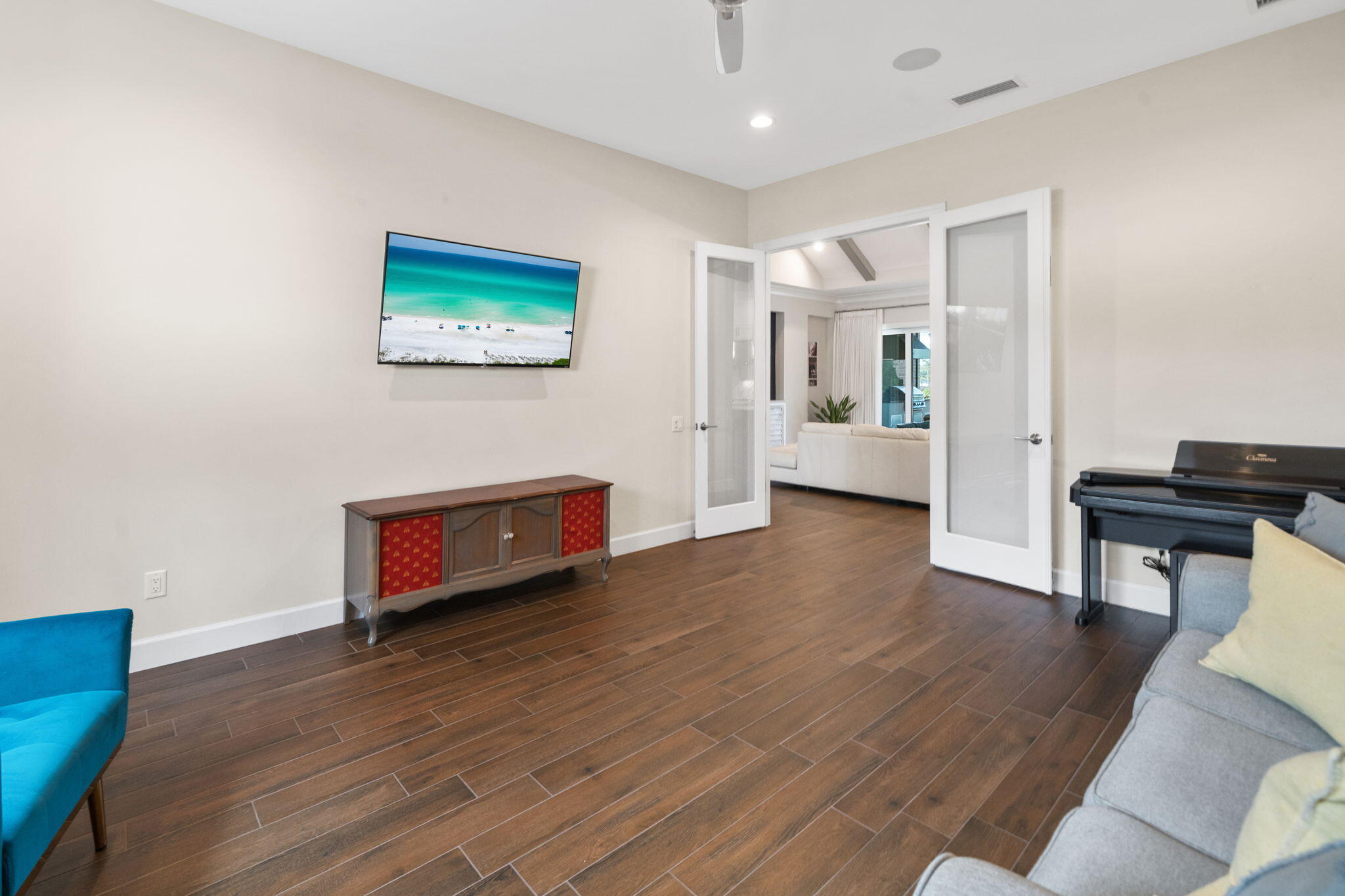 property viewer photo 19