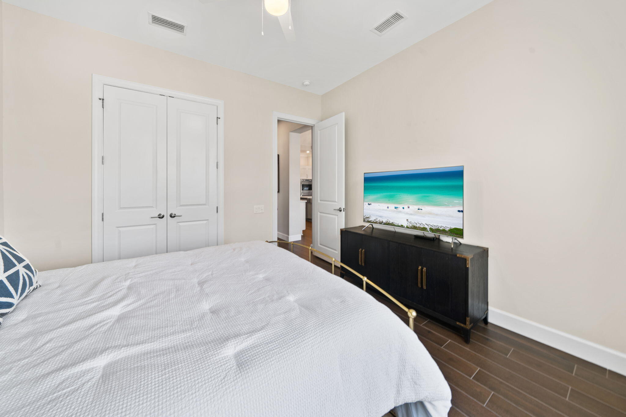 property viewer photo 28