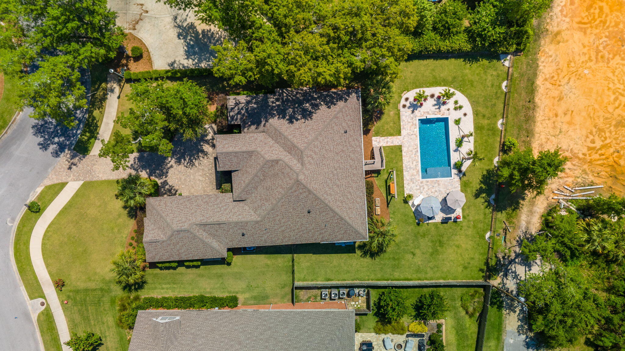 property viewer photo 42
