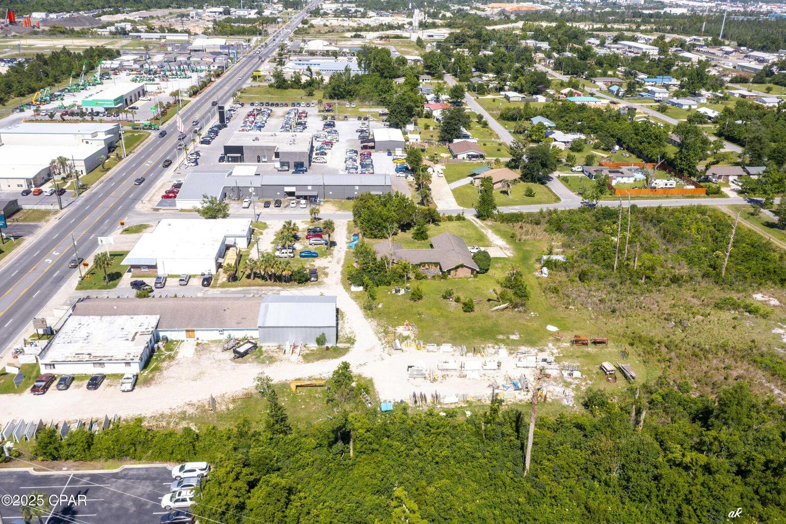 main property photo 7