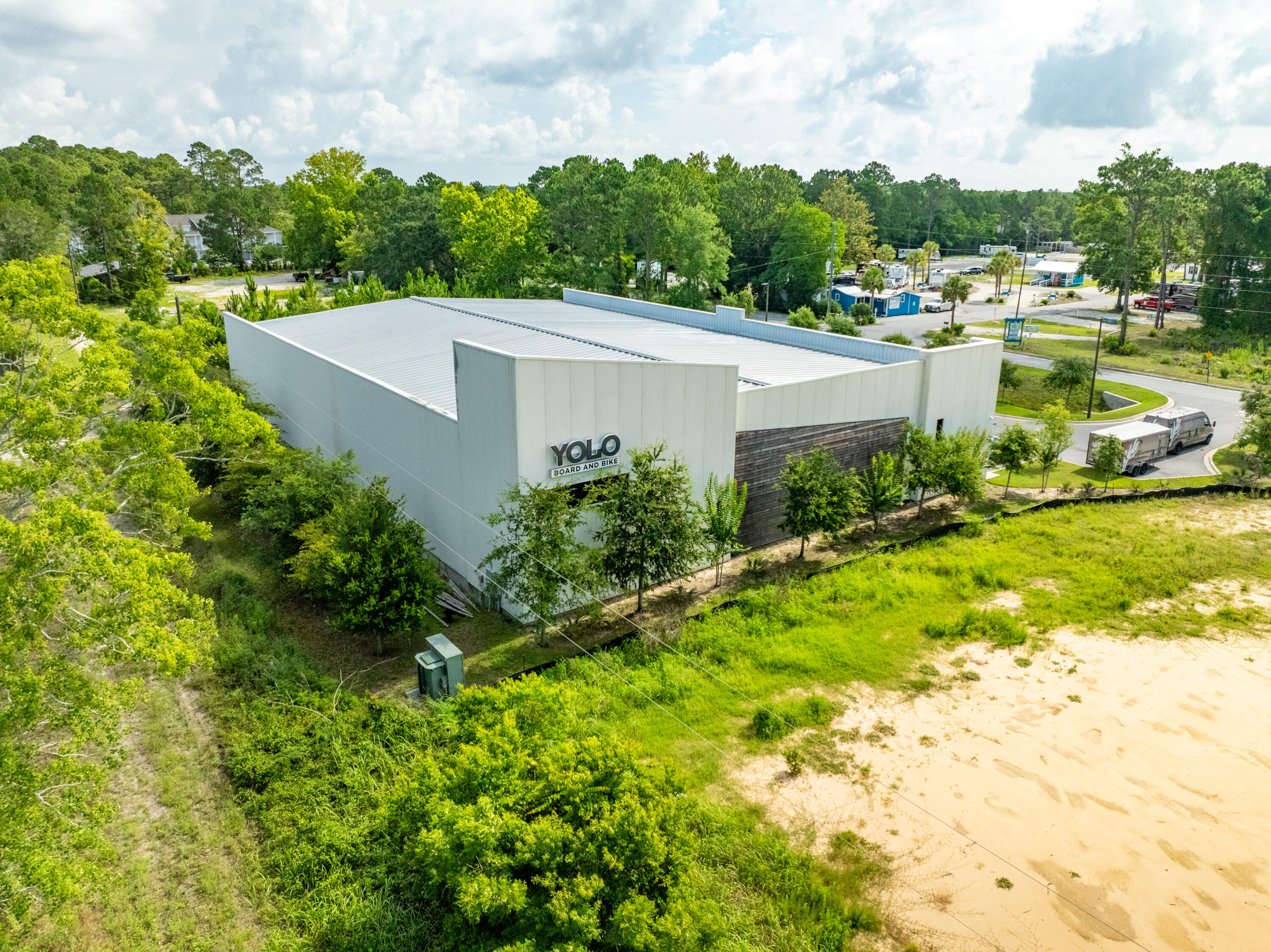 main property photo 33