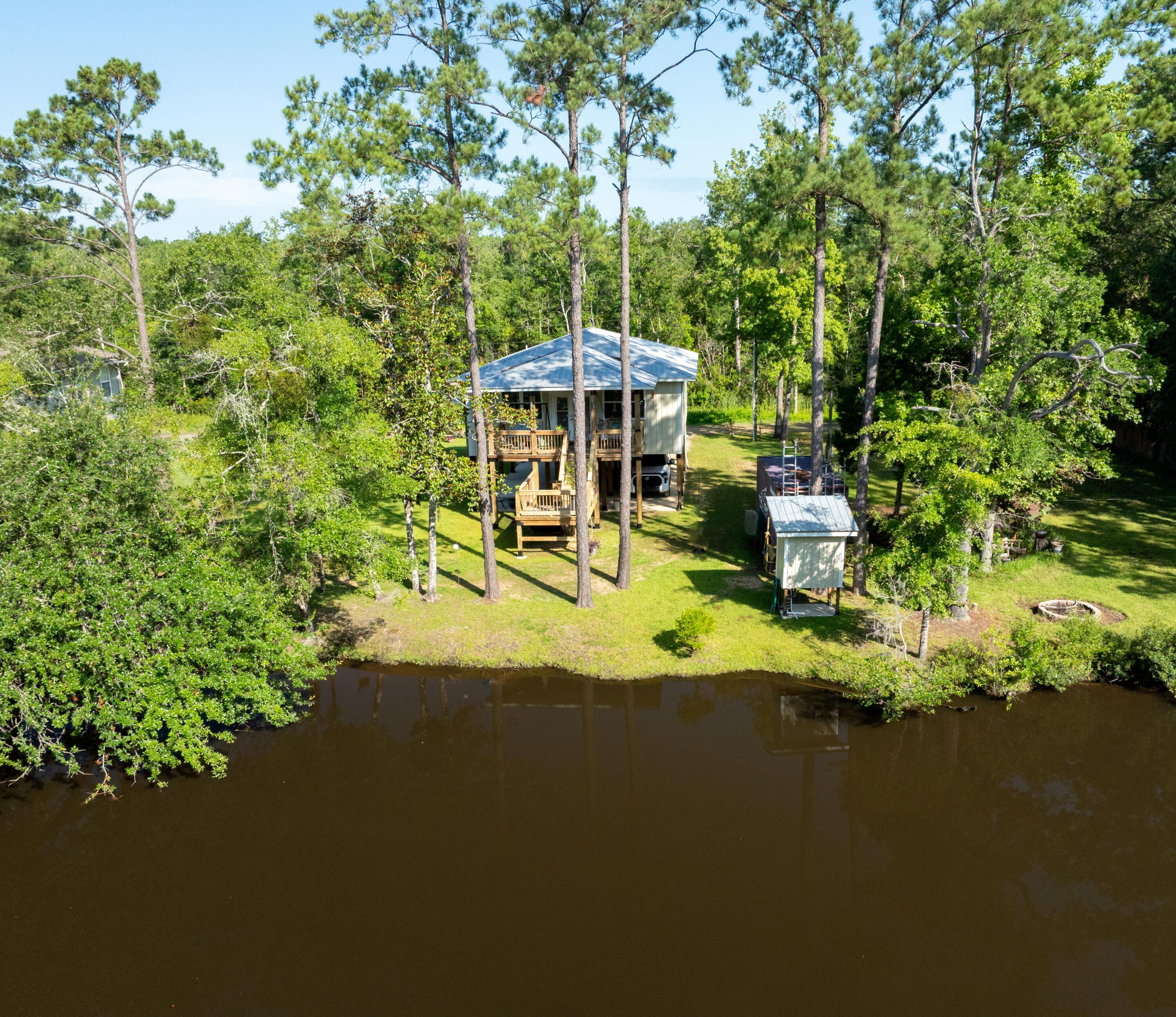 main property photo 30