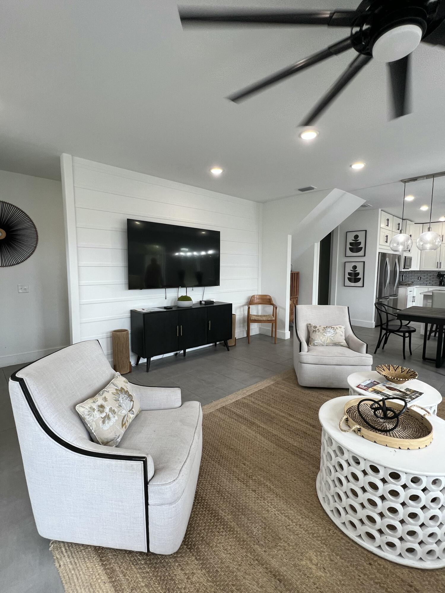 main property photo 74