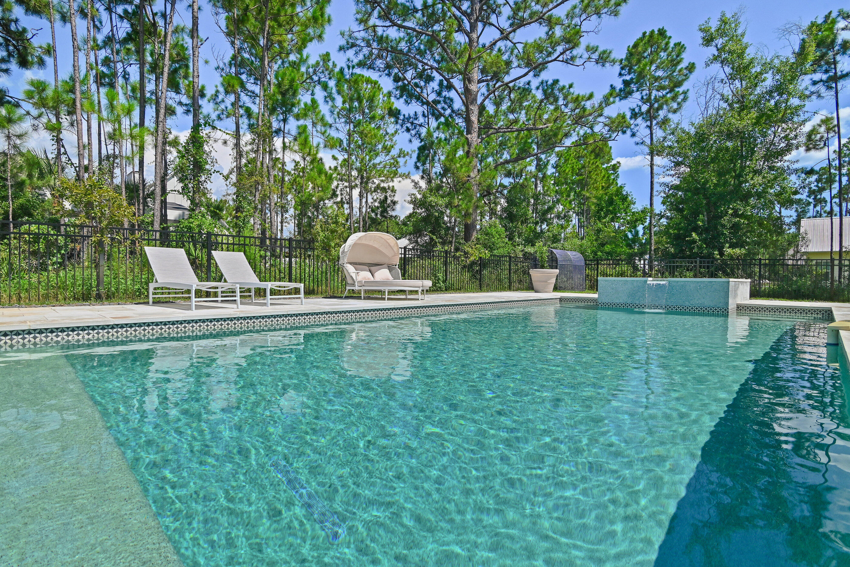 property viewer photo 46