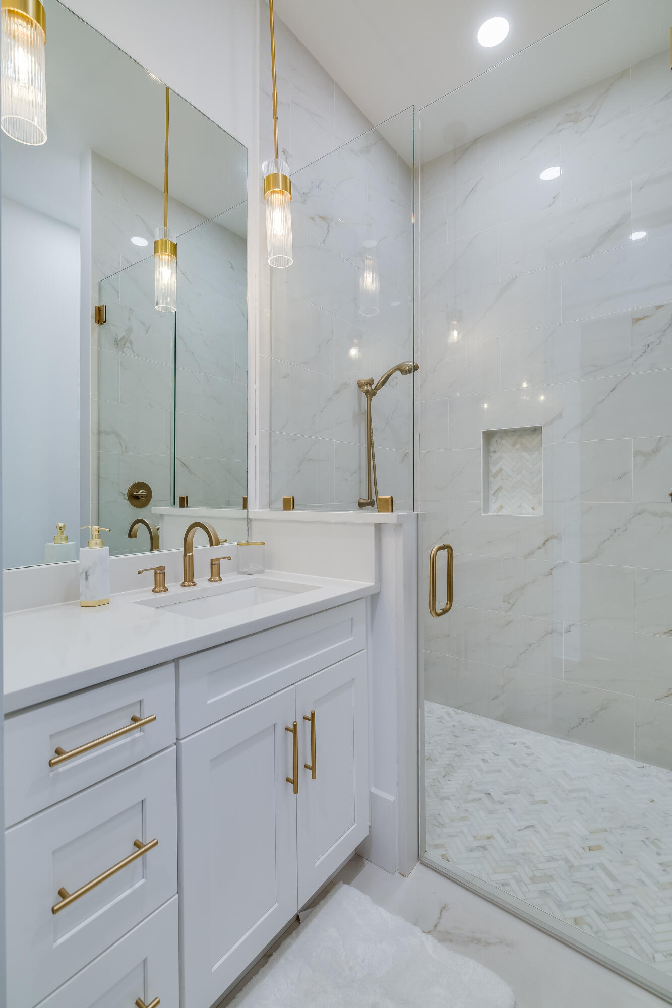 main property photo 89