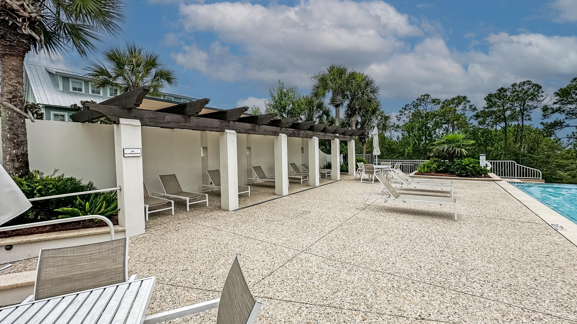 main property photo 74