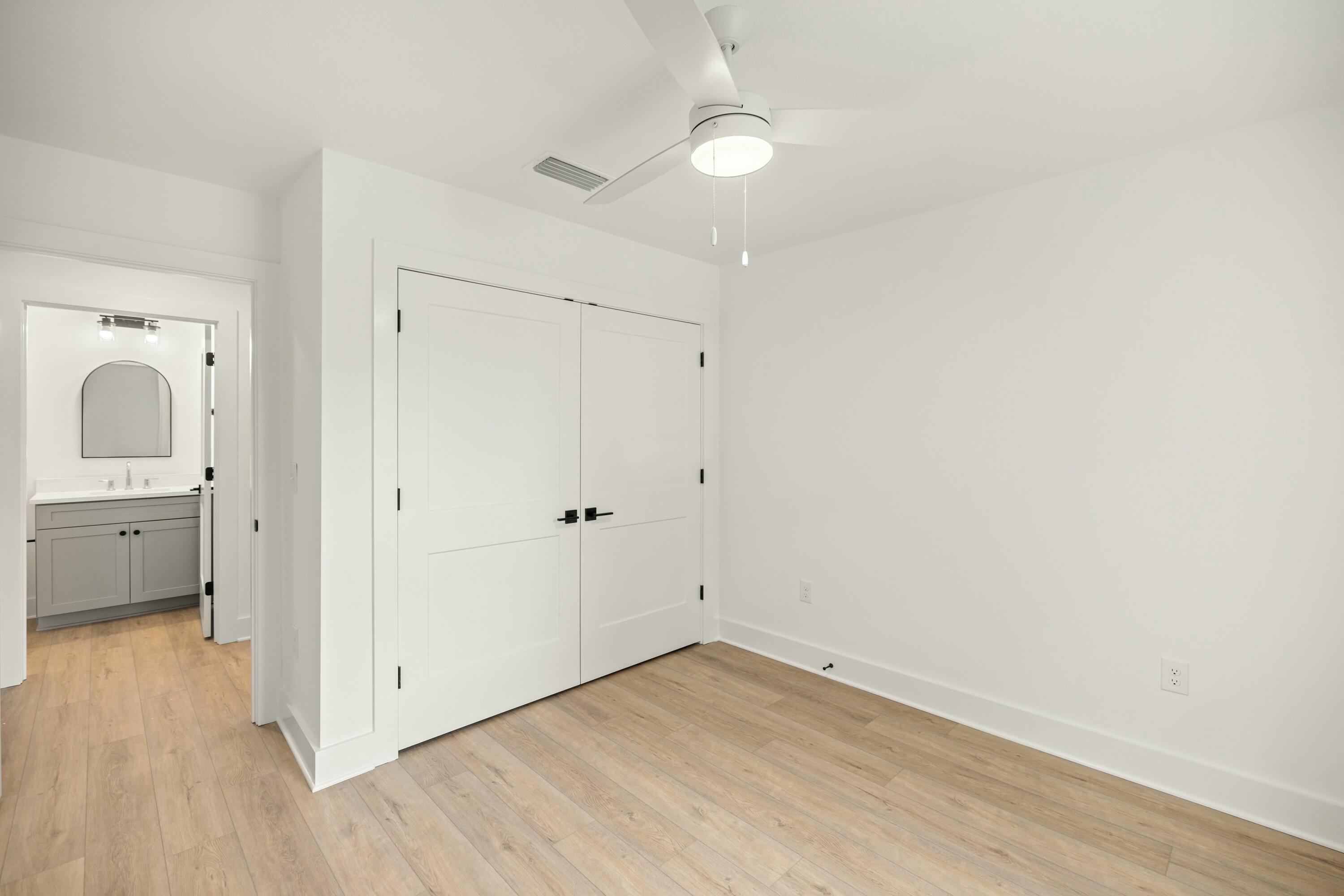 property viewer photo 22