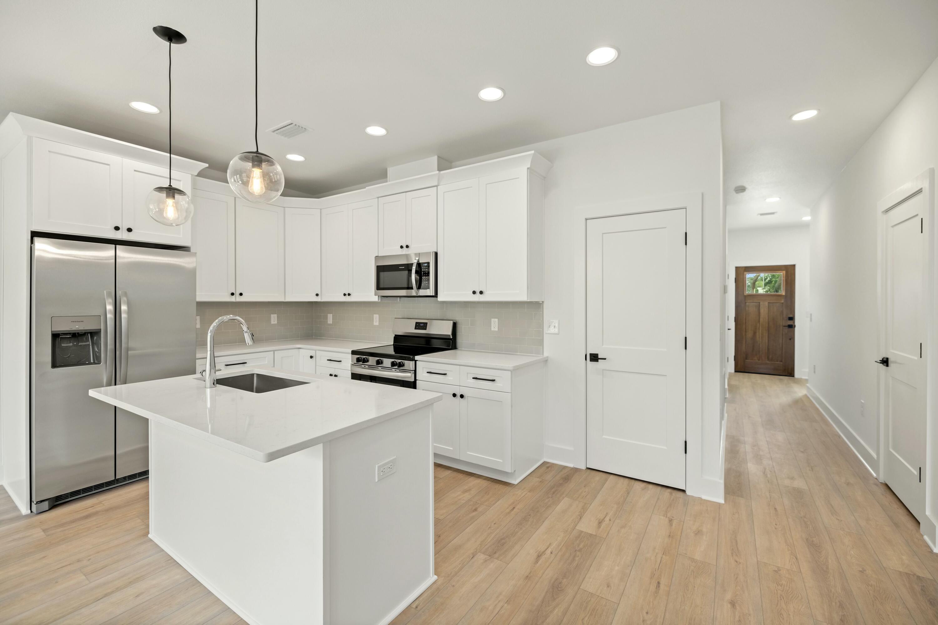 property viewer photo 7
