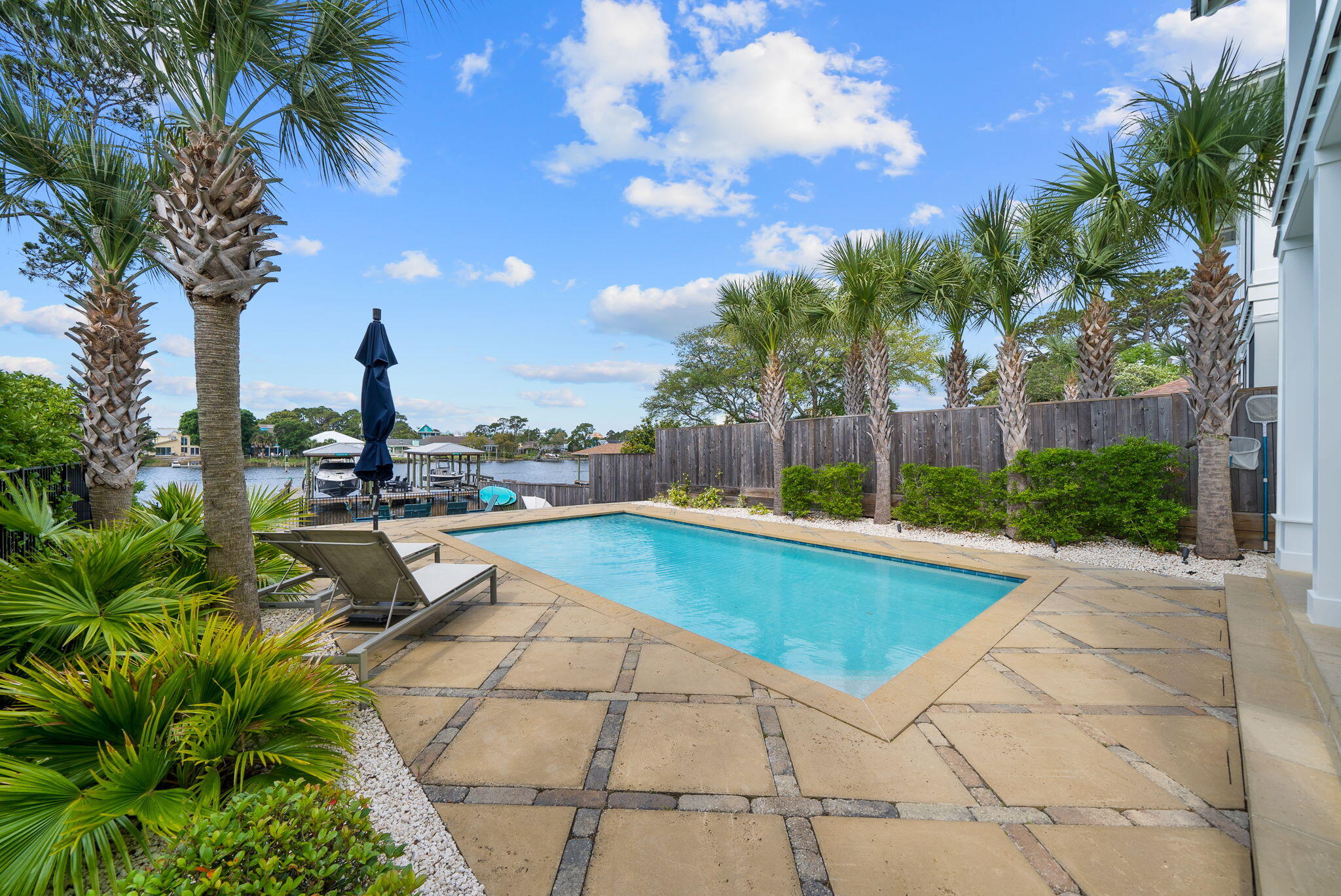 main property photo 67