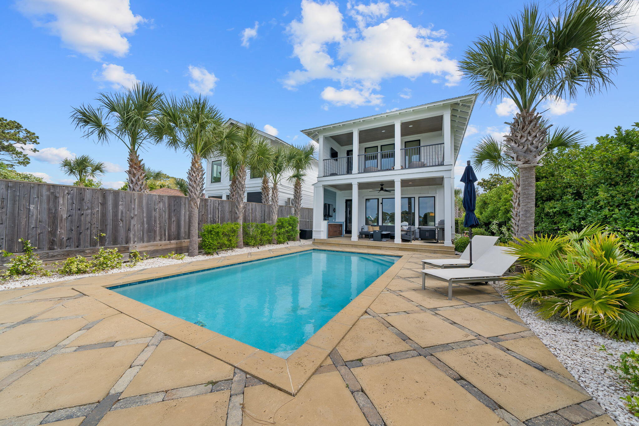 main property photo 75