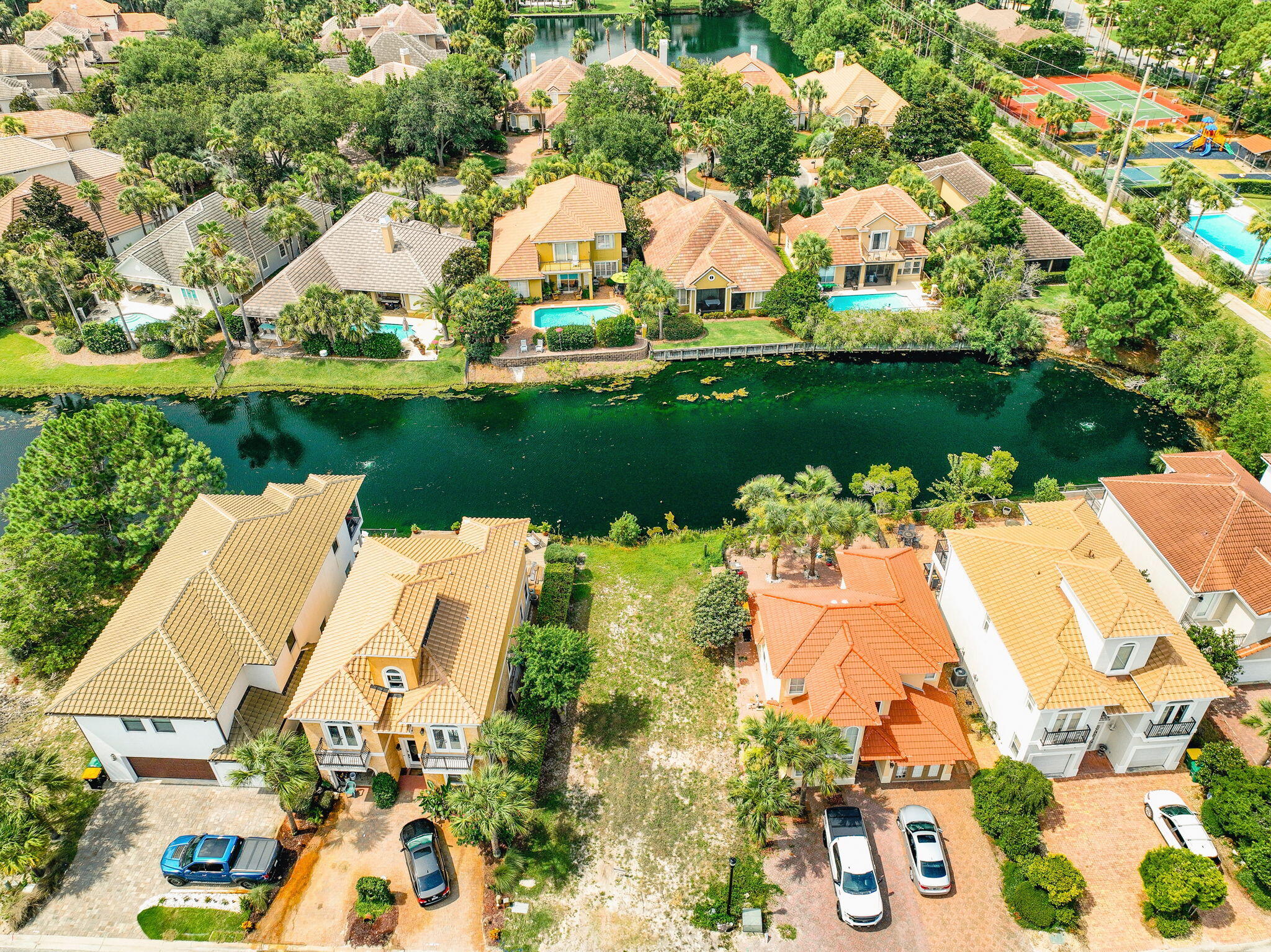 main property photo 20