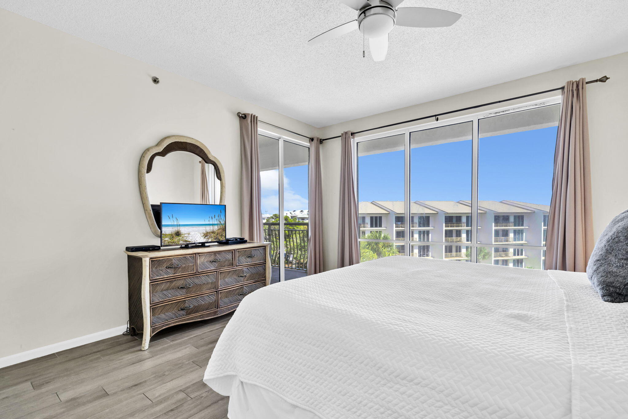 property viewer photo 20