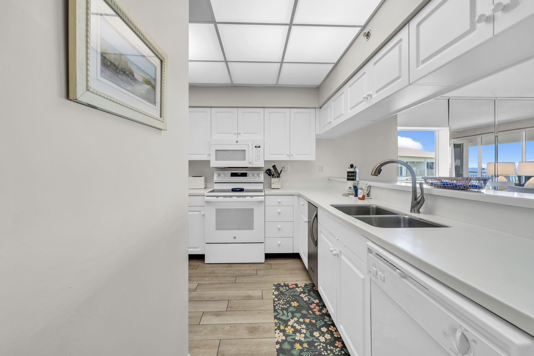 property viewer photo 8