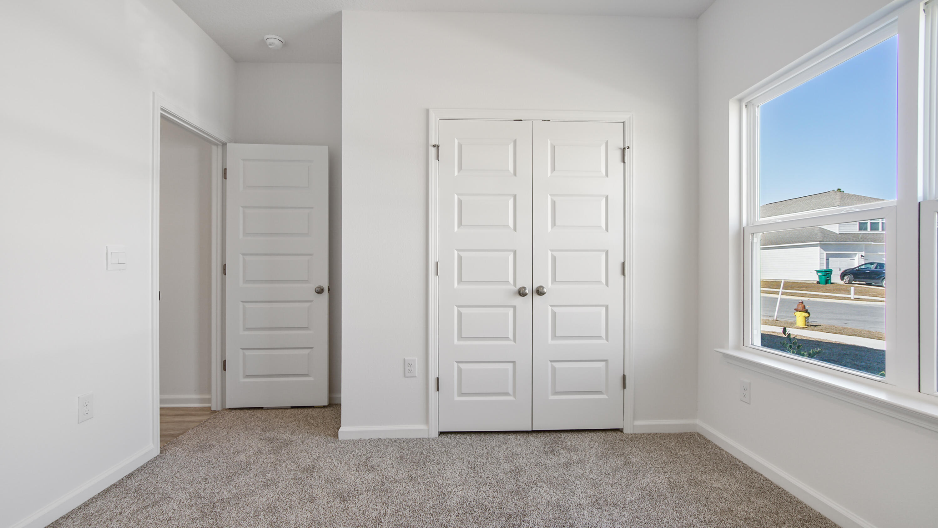 property viewer photo 3