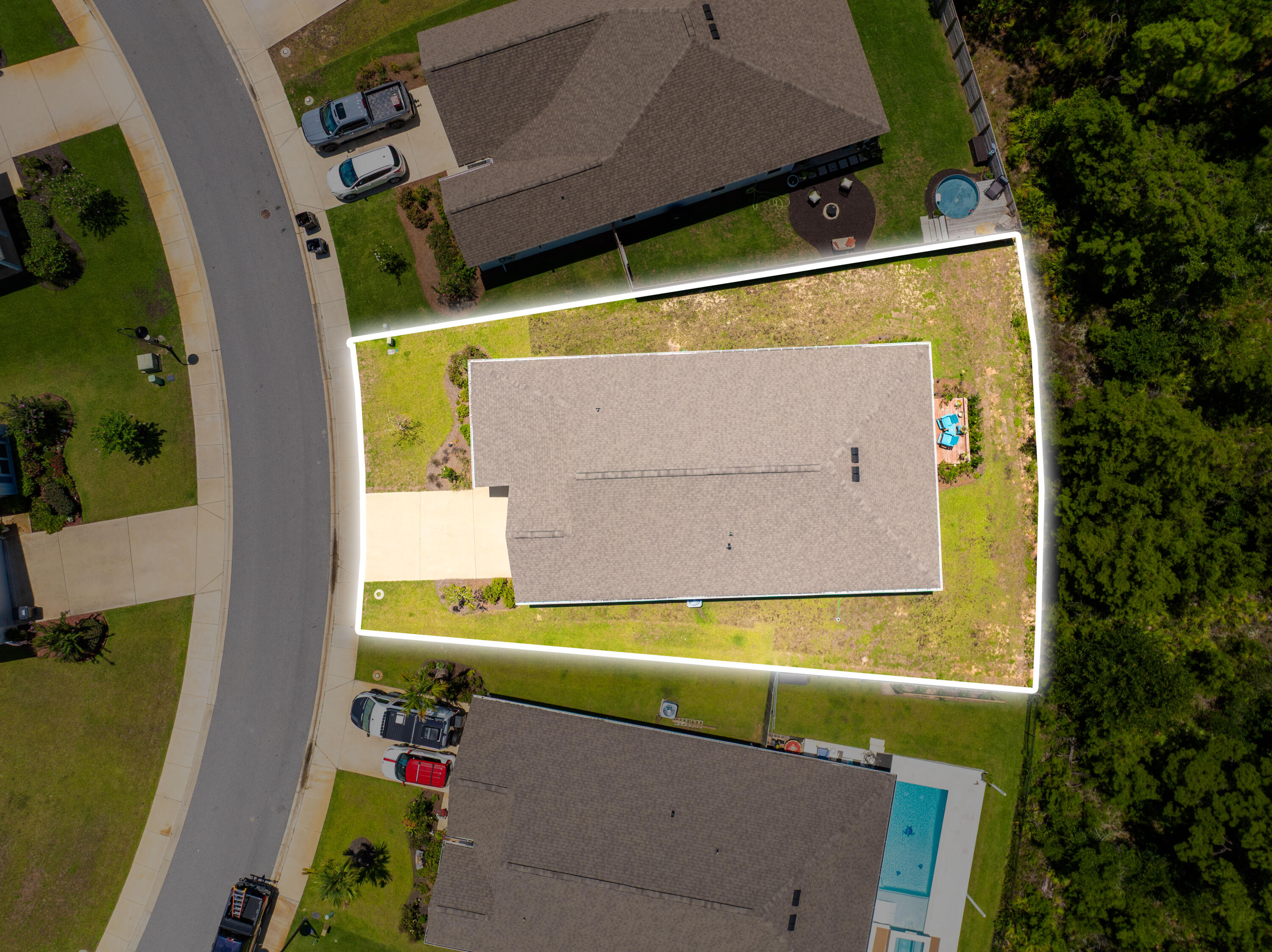main property photo 39