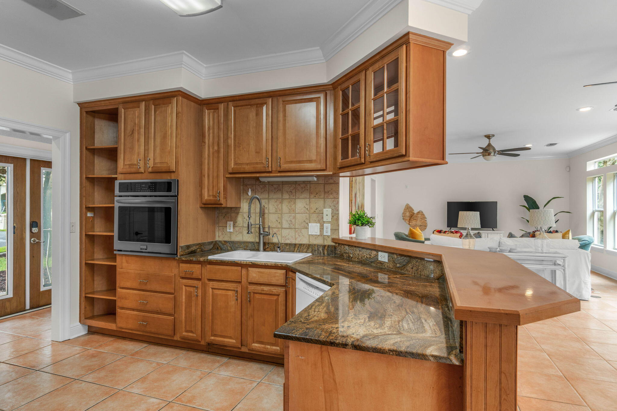 property viewer photo 13