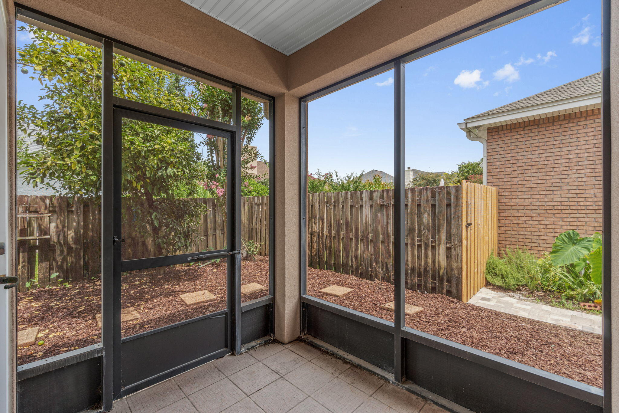property viewer photo 32