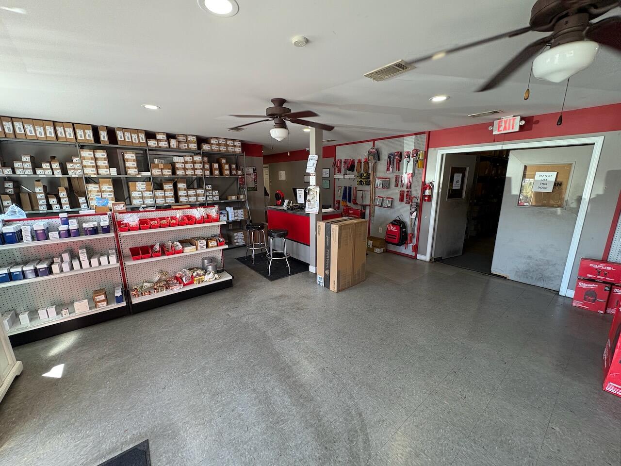 main property photo 6