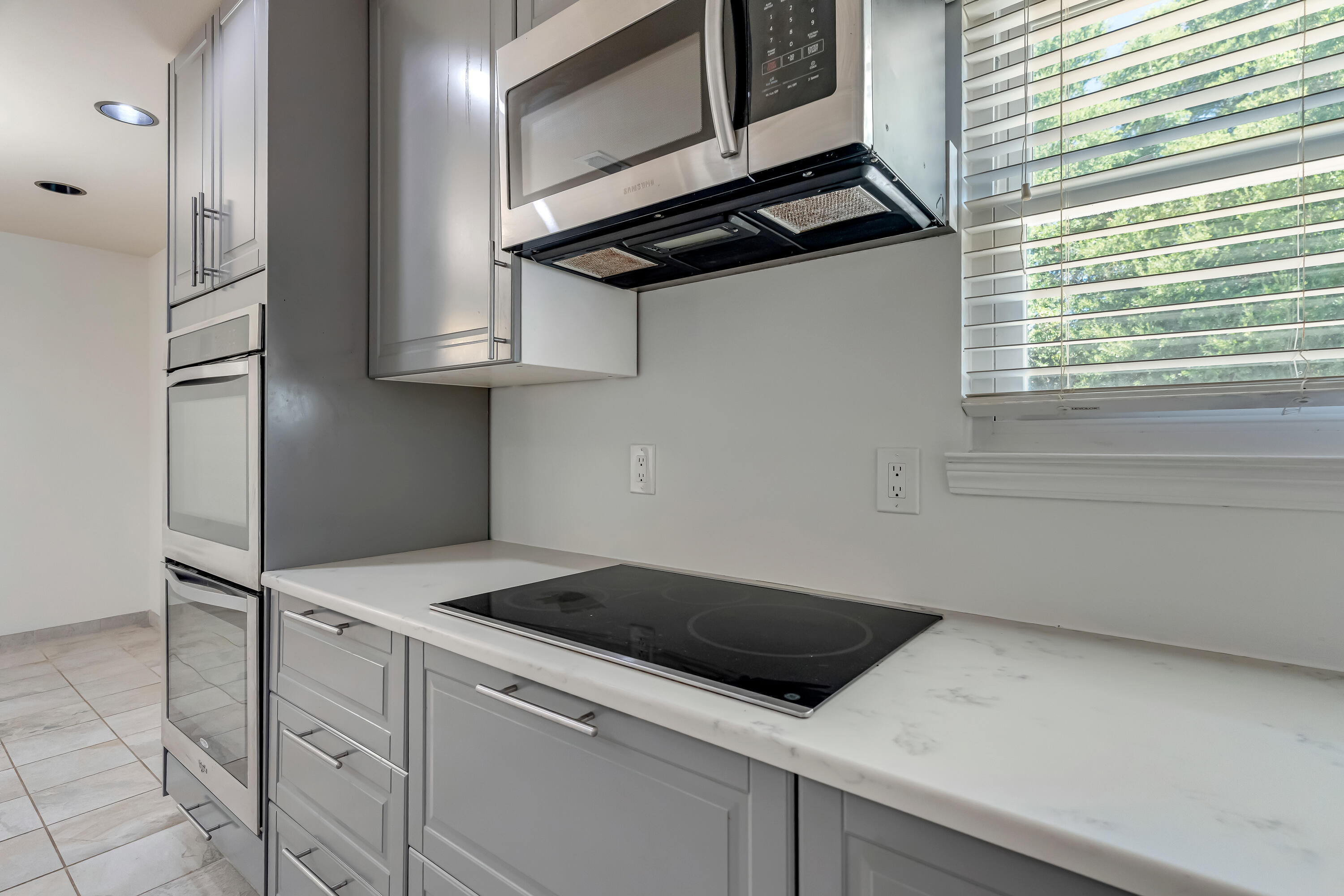 property viewer photo 12