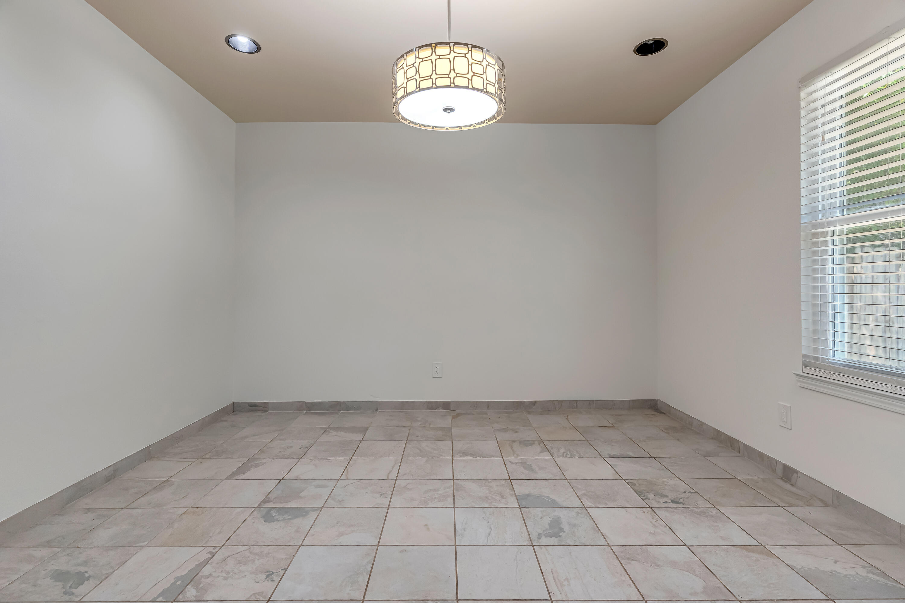 property viewer photo 17
