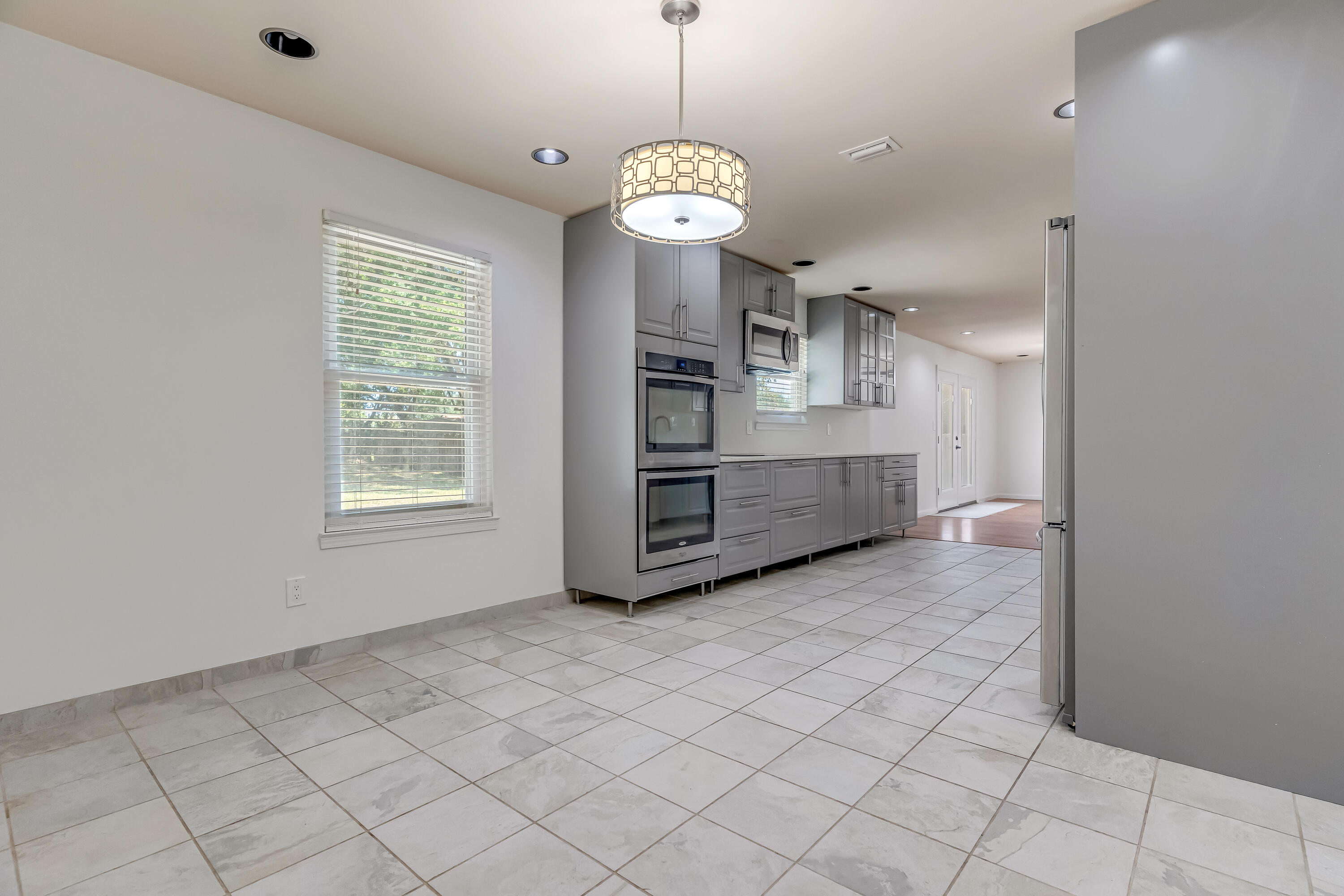 property viewer photo 18